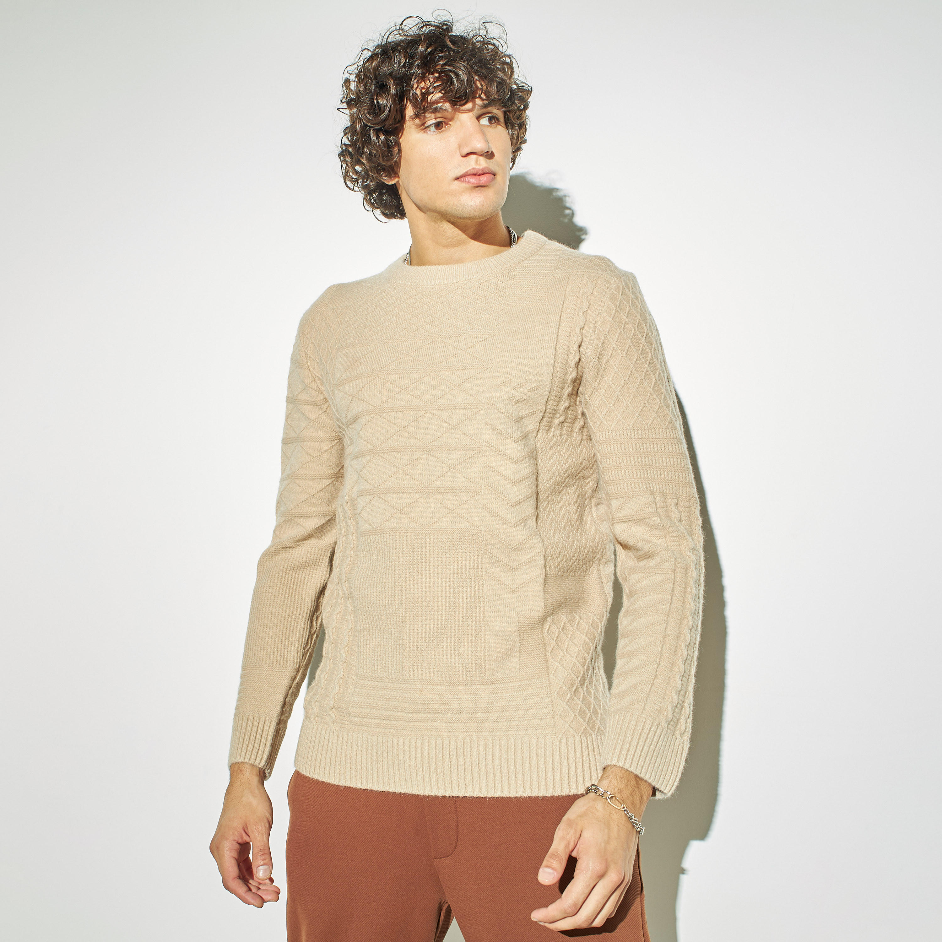 كنزة بارزة الملمس بياقة ضيقة-men-clothing-sweatersandpullovers-image-4