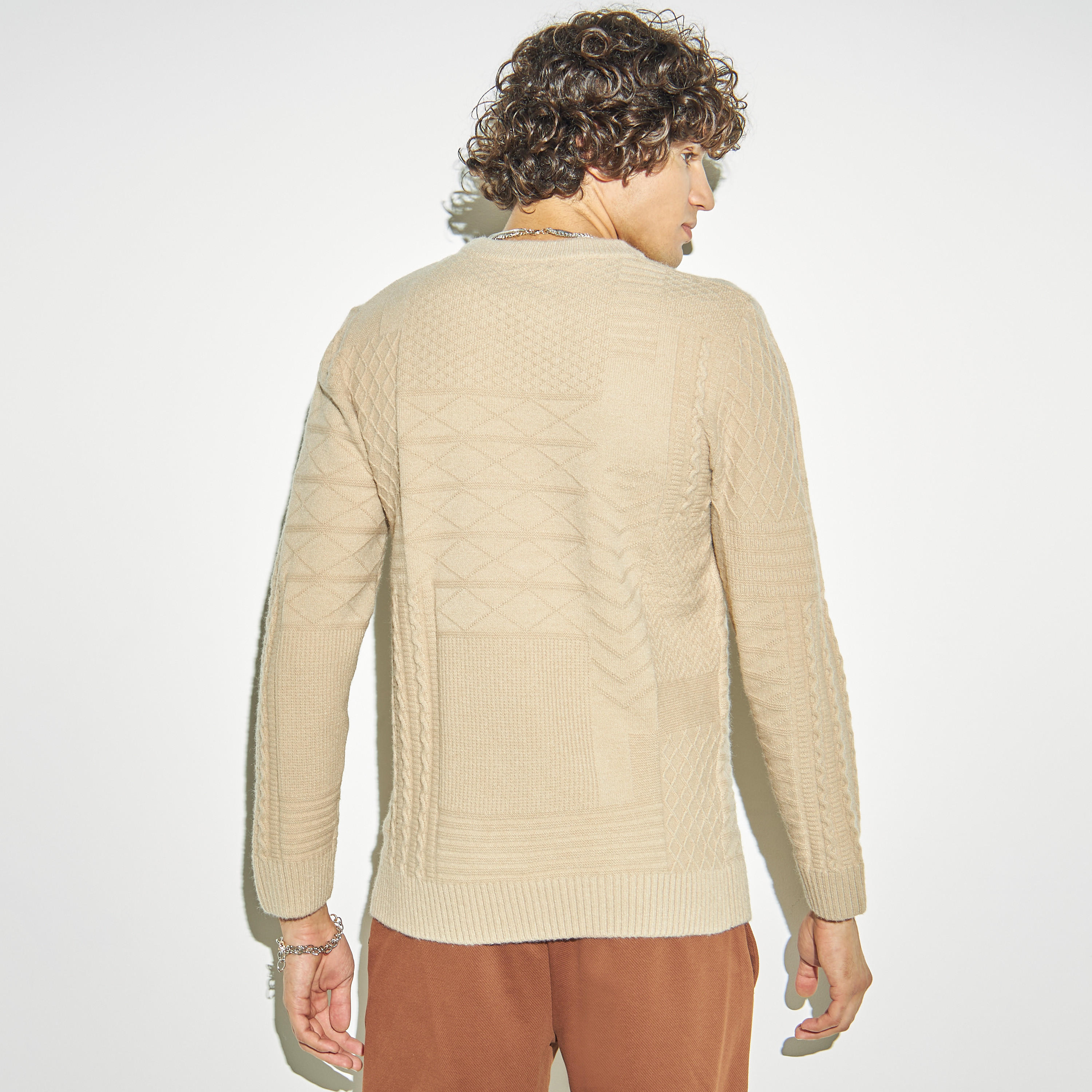 كنزة بارزة الملمس بياقة ضيقة-men-clothing-sweatersandpullovers-image-2