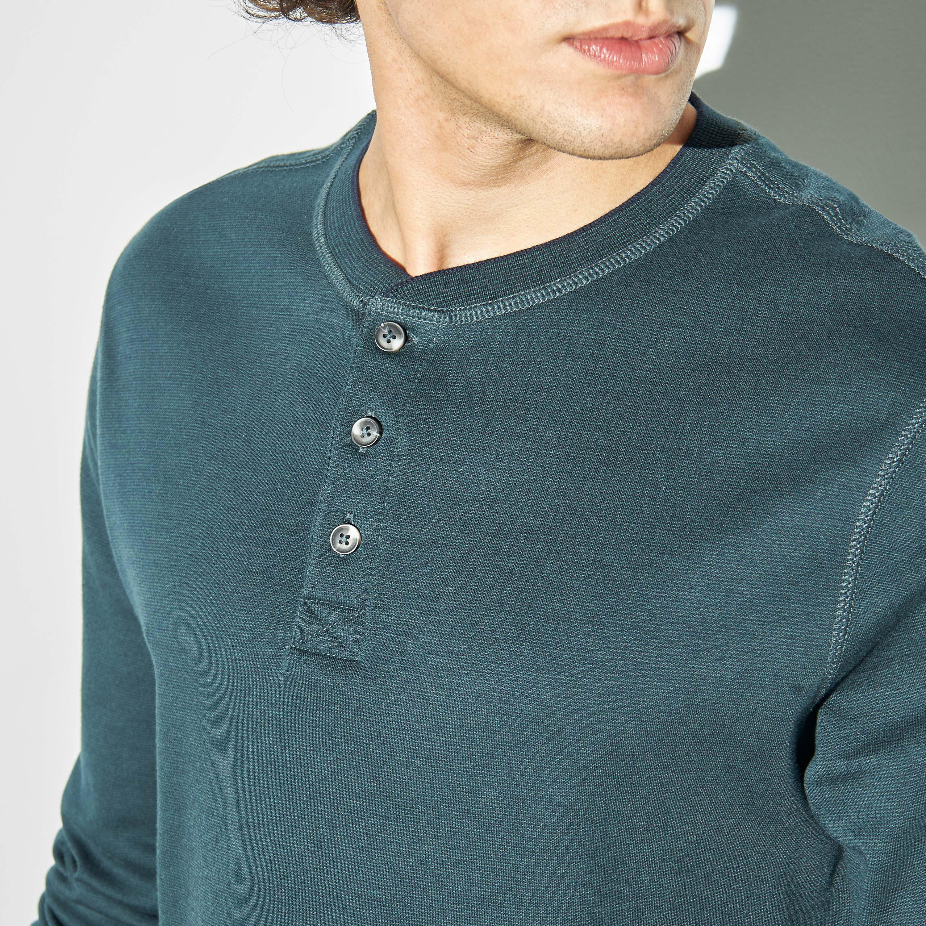 سويت شيرت بأكمام طويلة وياقة هينلي-men-winterwear-hoodiesandsweatshirts-image-4