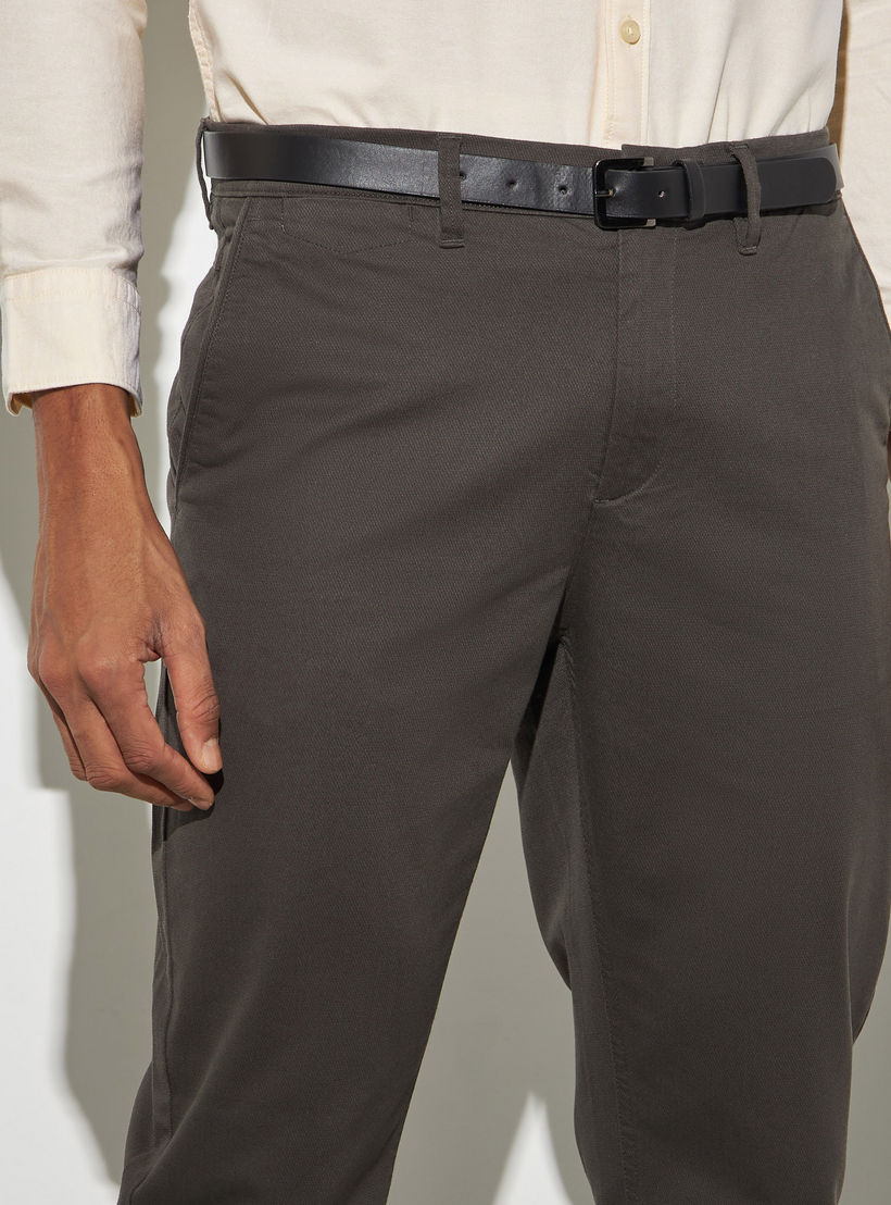 بنطلون شينو بقصة عادية وجيوب وحزام-men-clothing-bottoms-trousersandchinos-chinos-image-4