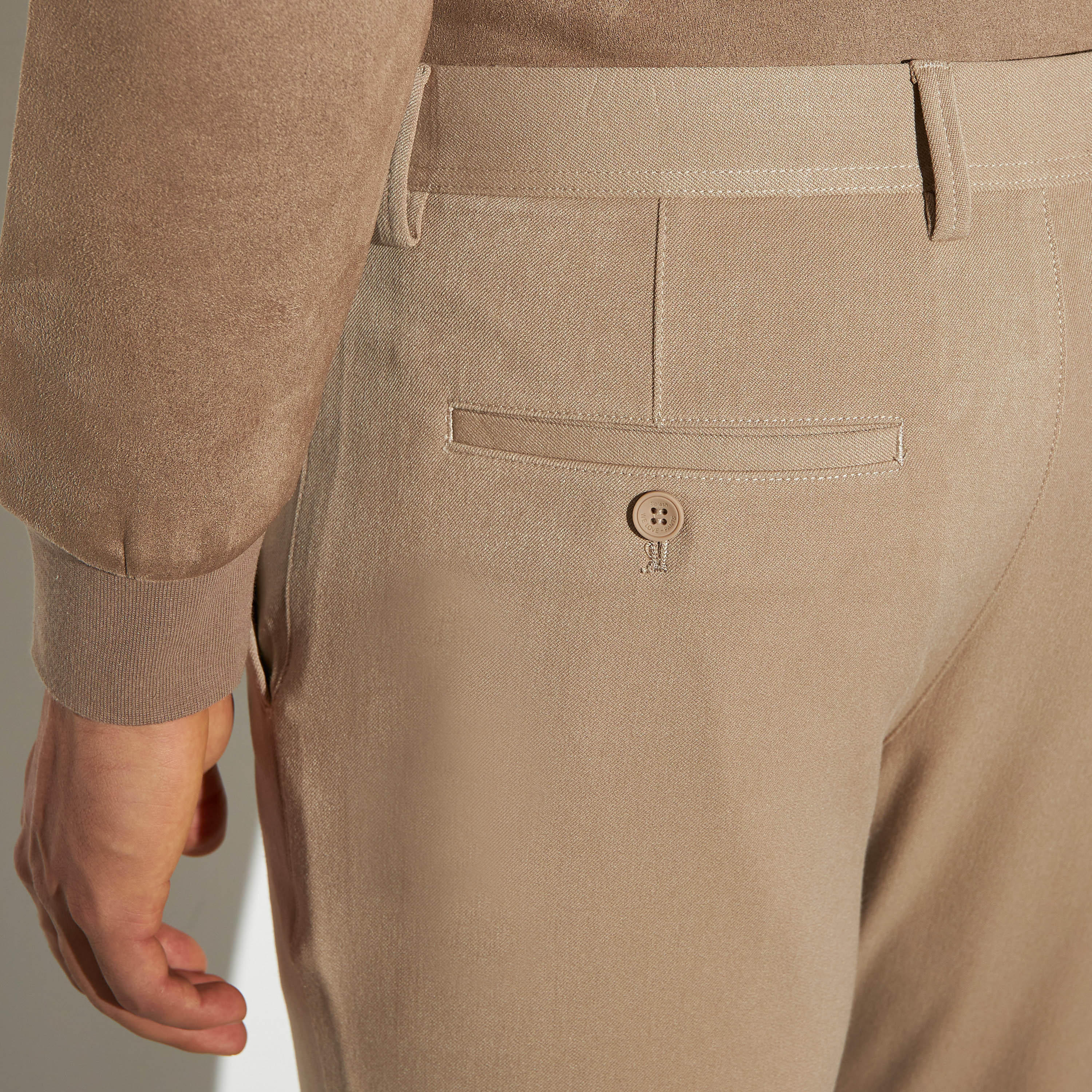 بنطلون بقصة مريحة وجيوب-men-clothing-bottoms-trousersandchinos-trousers-image-4