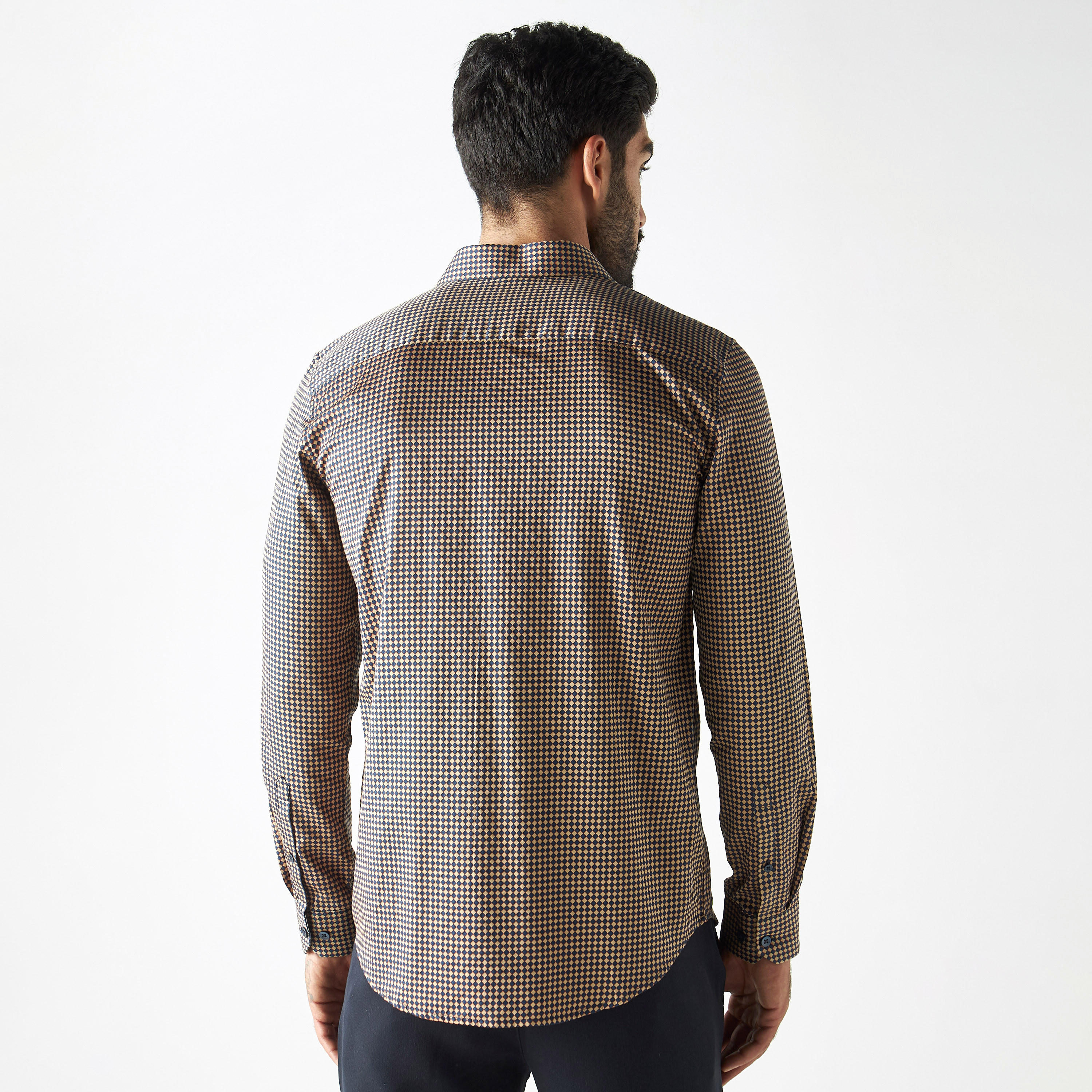 قميص بطبعات وأكمام طويلة-men-clothing-shirts-image-3