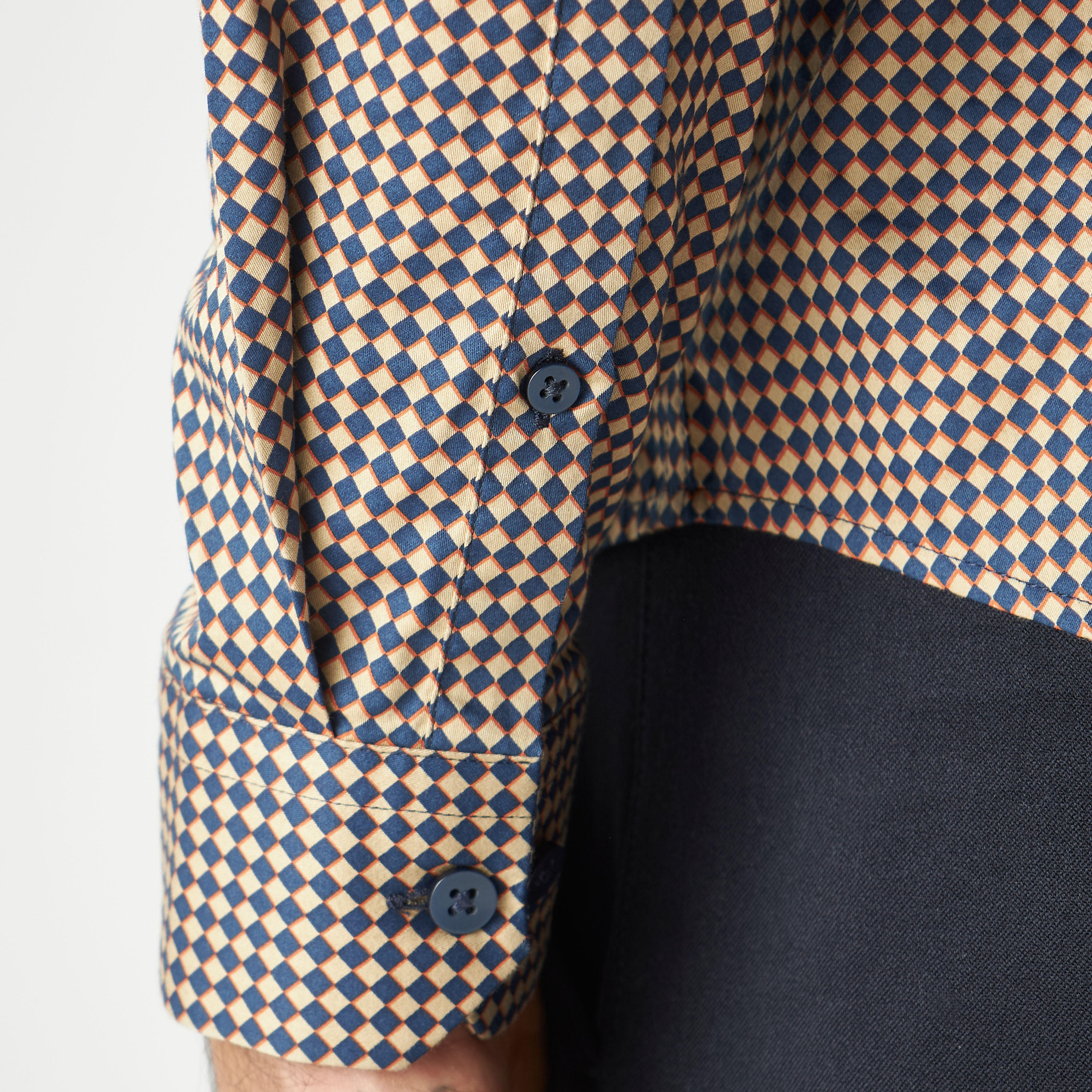 قميص بطبعات وأكمام طويلة-men-clothing-shirts-image-1