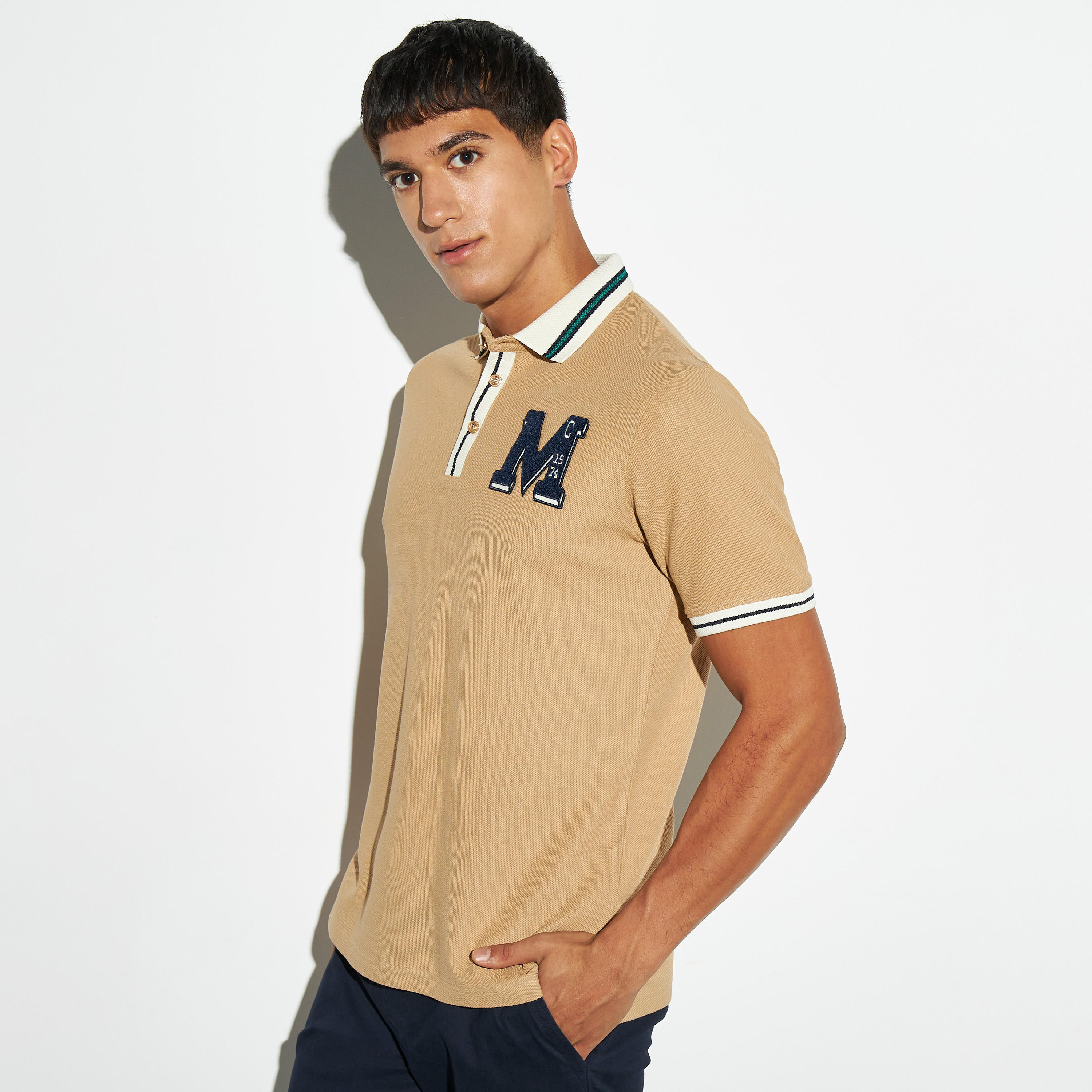 تيشيرت بولو مطرّز بأكمام قصيرة من آيكونيك-men-clothing-tshirtsandpolos-polos-image-4