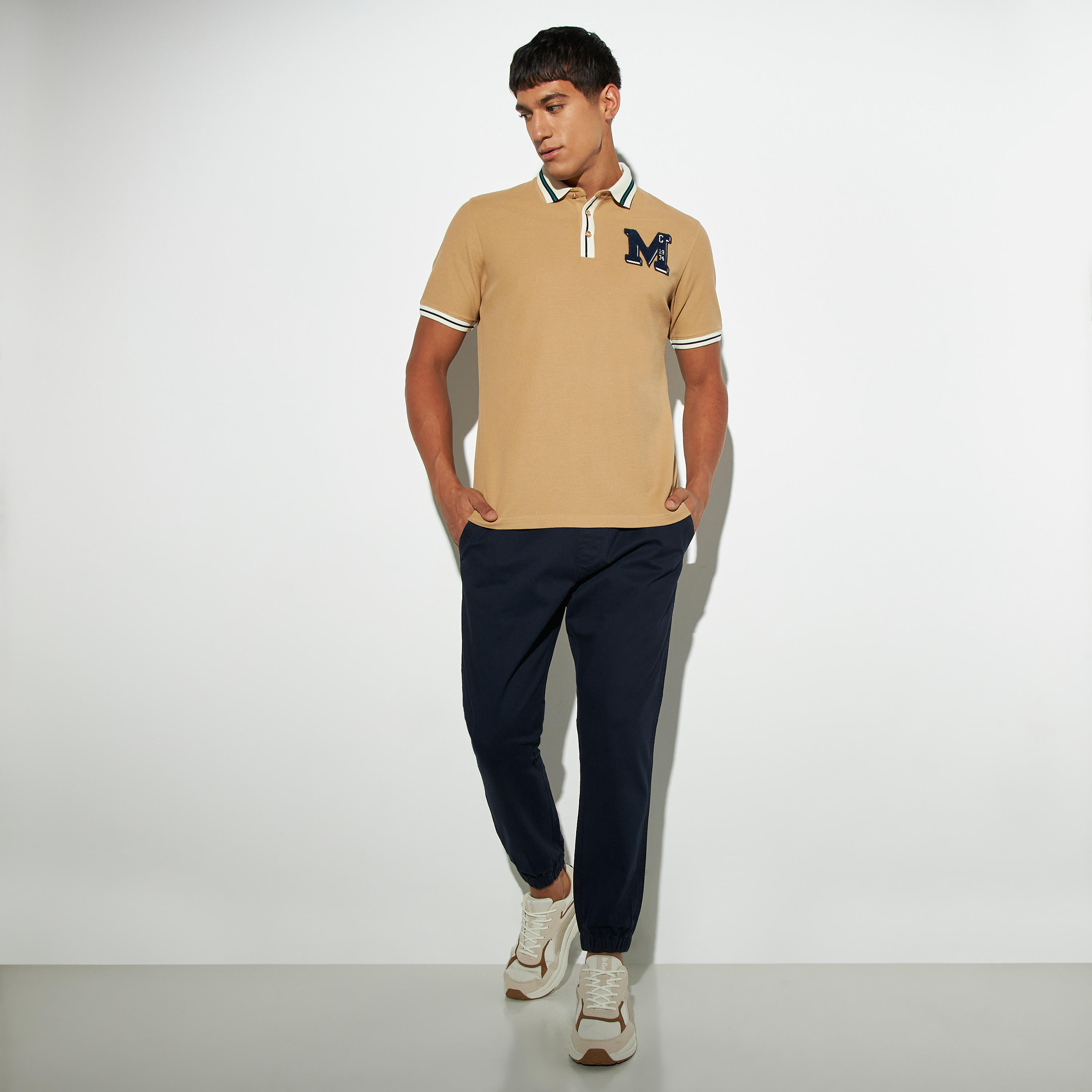 تيشيرت بولو مطرّز بأكمام قصيرة من آيكونيك-men-clothing-tshirtsandpolos-polos-image-3