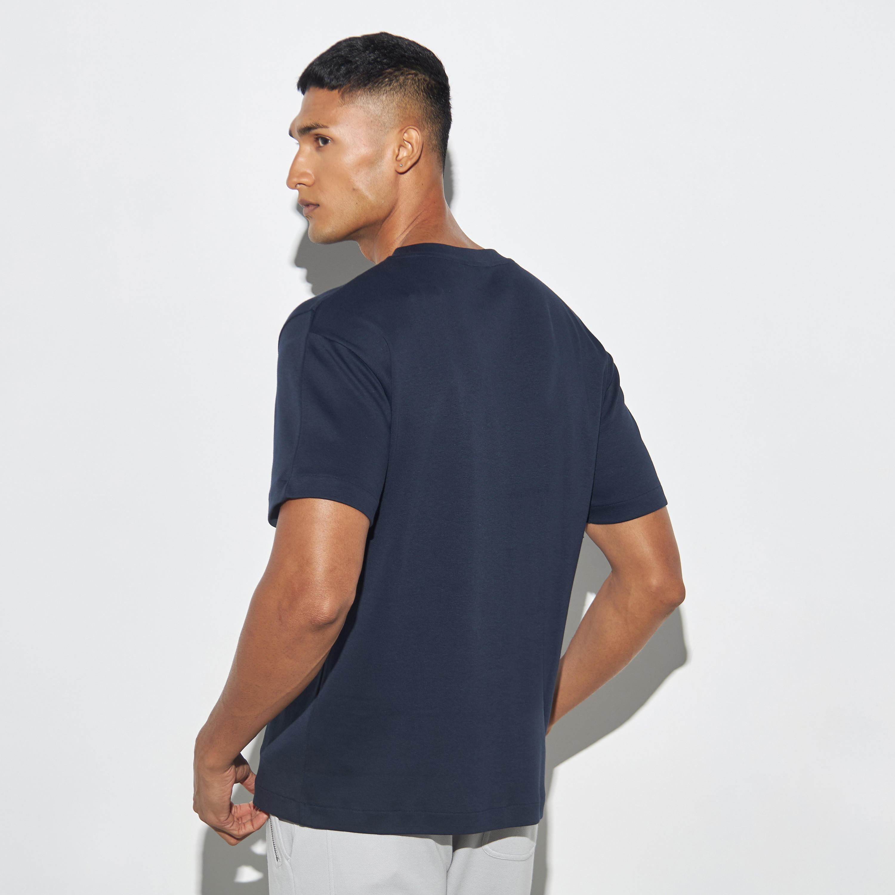 Iconic Solid Crew Neck T-shirt with Short Sleeves-men-clothing-tshirtsandpolos-tshirts-image-3