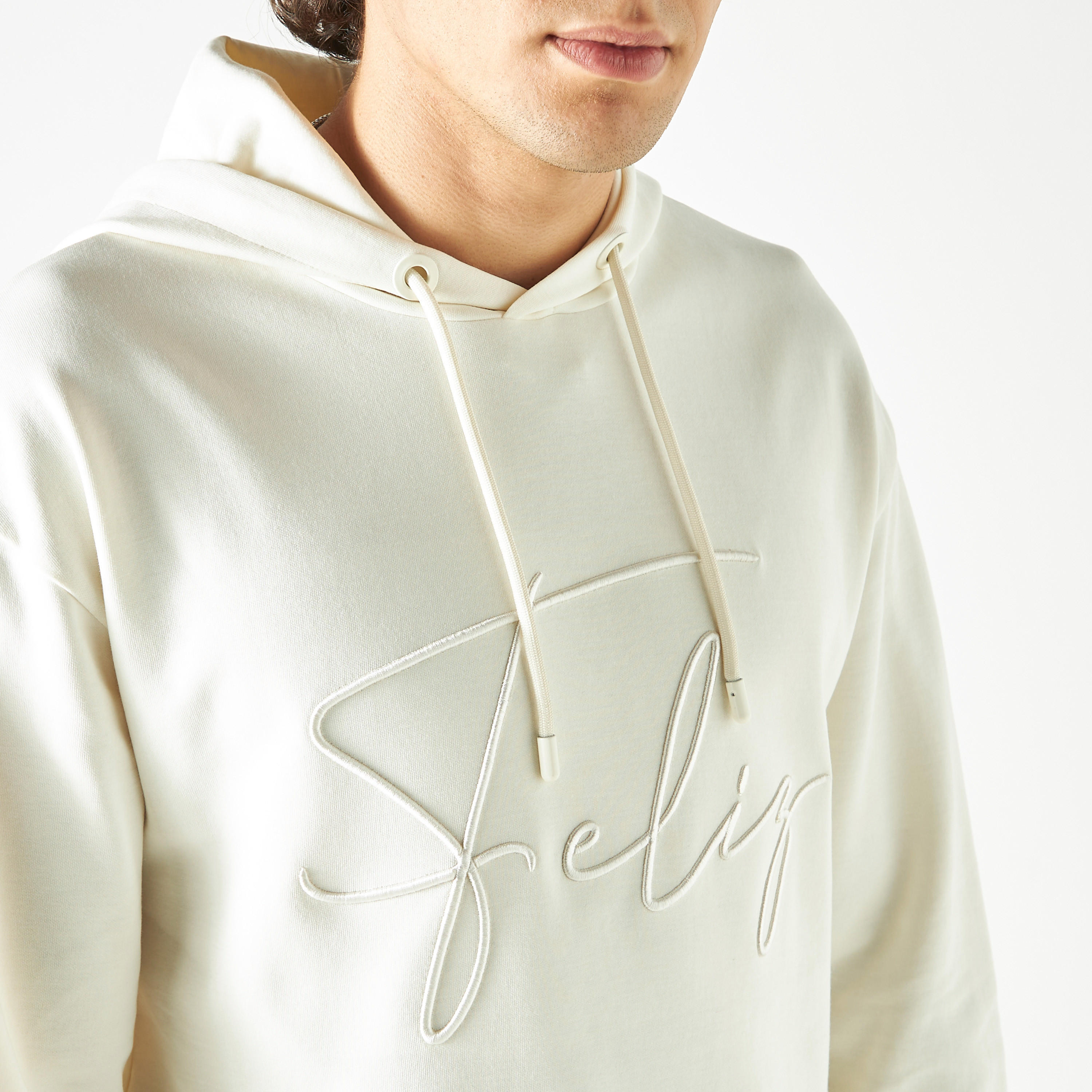 هودي مطرّز بأكمام طويلة من آيكونيك-men-winterwear-hoodiesandsweatshirts-image-4
