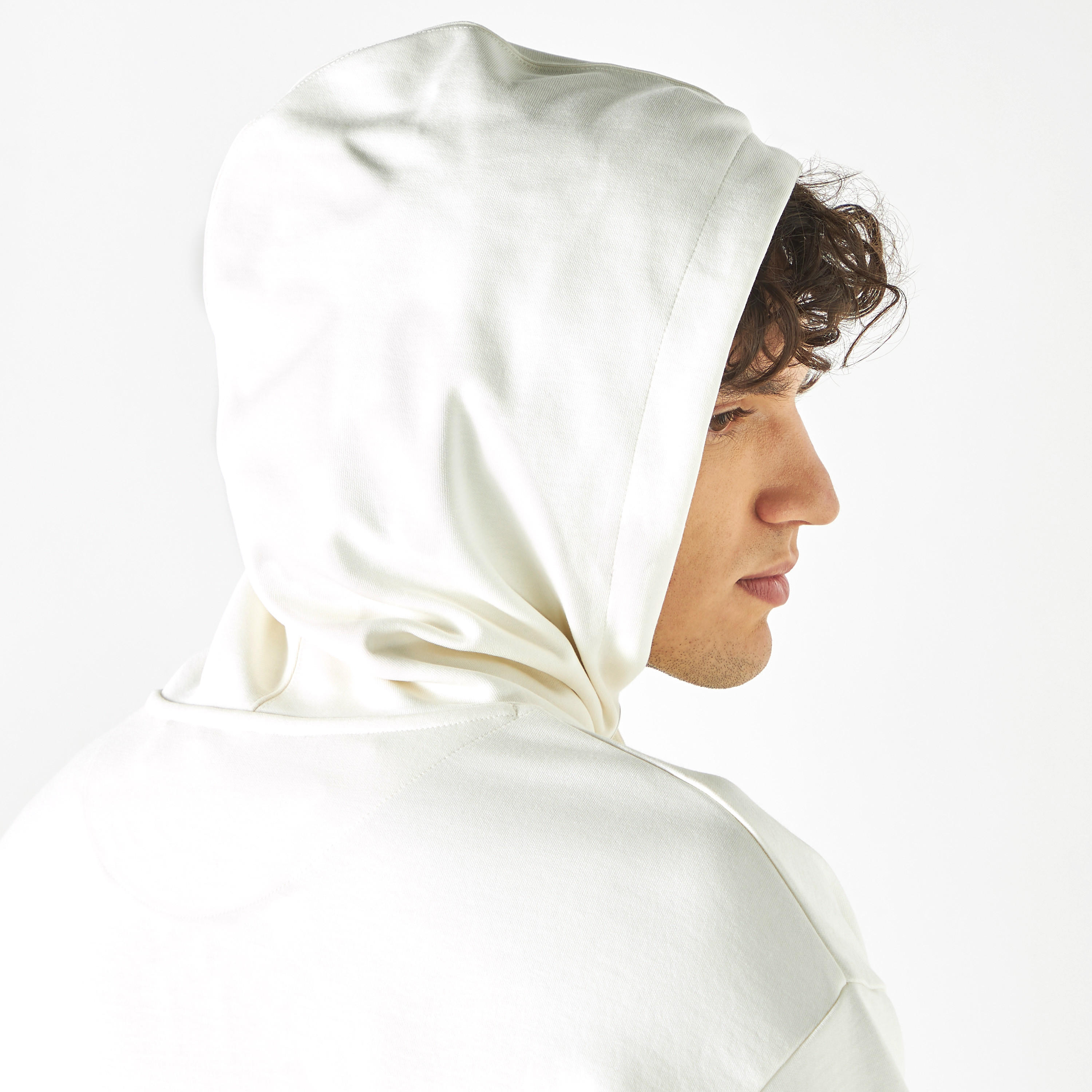 هودي مطرّز بأكمام طويلة من آيكونيك-men-winterwear-hoodiesandsweatshirts-image-5
