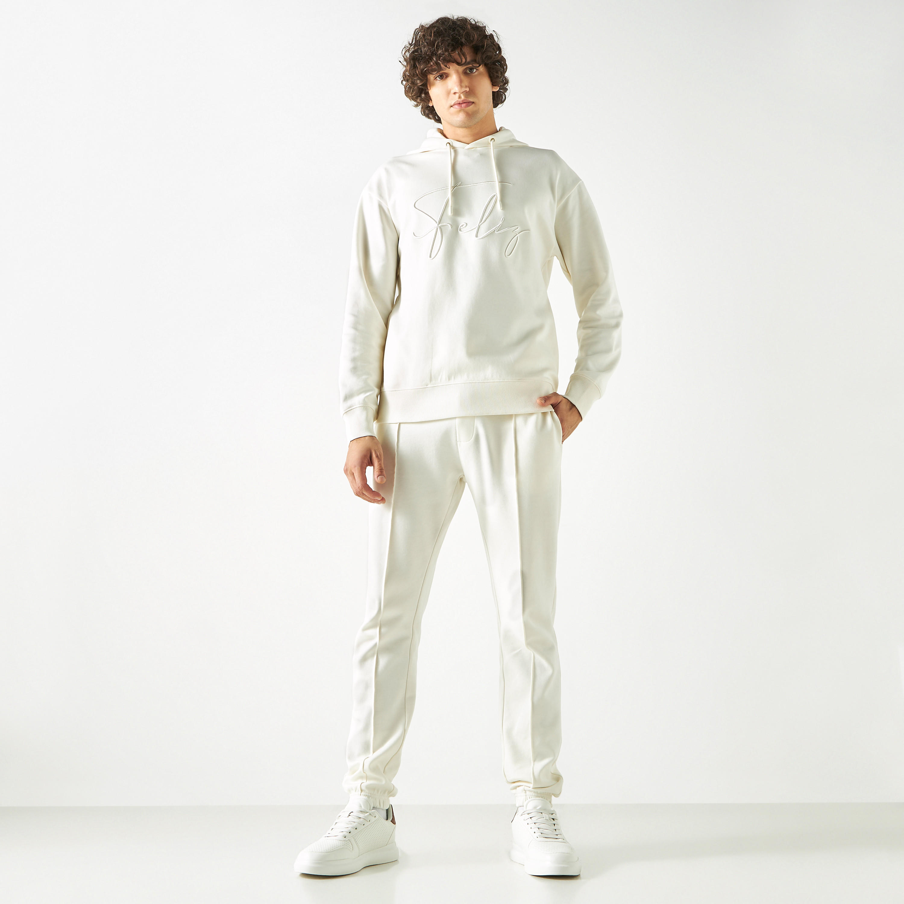 بنطلون رياضي سادة برباط إغلاق وجيوب من آيكونيك-men-clothing-bottoms-joggers-image-3