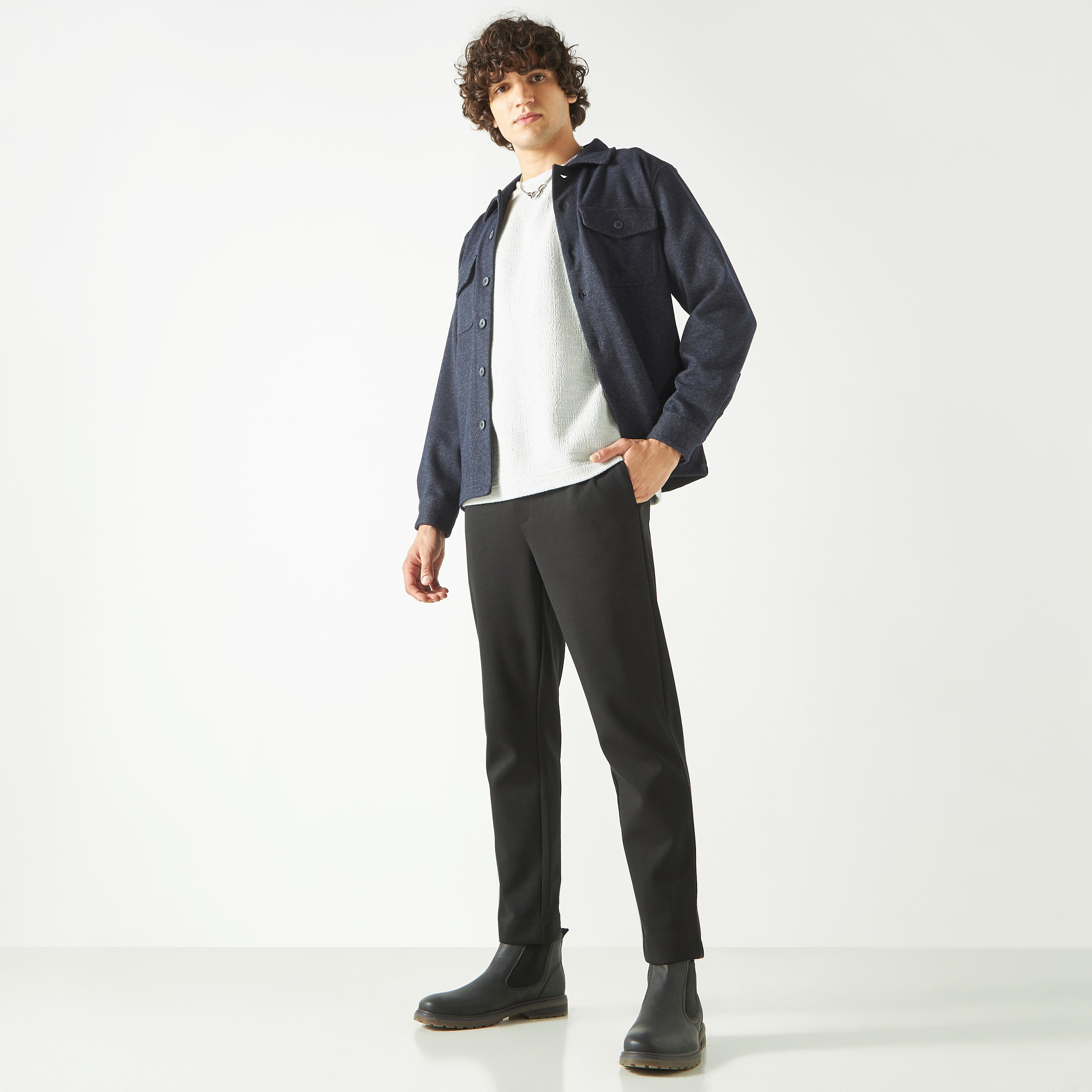 تيشيرت بارز الملمس بياقة ضيّقة وأكمام قصيرة من آيكونيك-men-clothing-tshirtsandpolos-tshirts-image-2