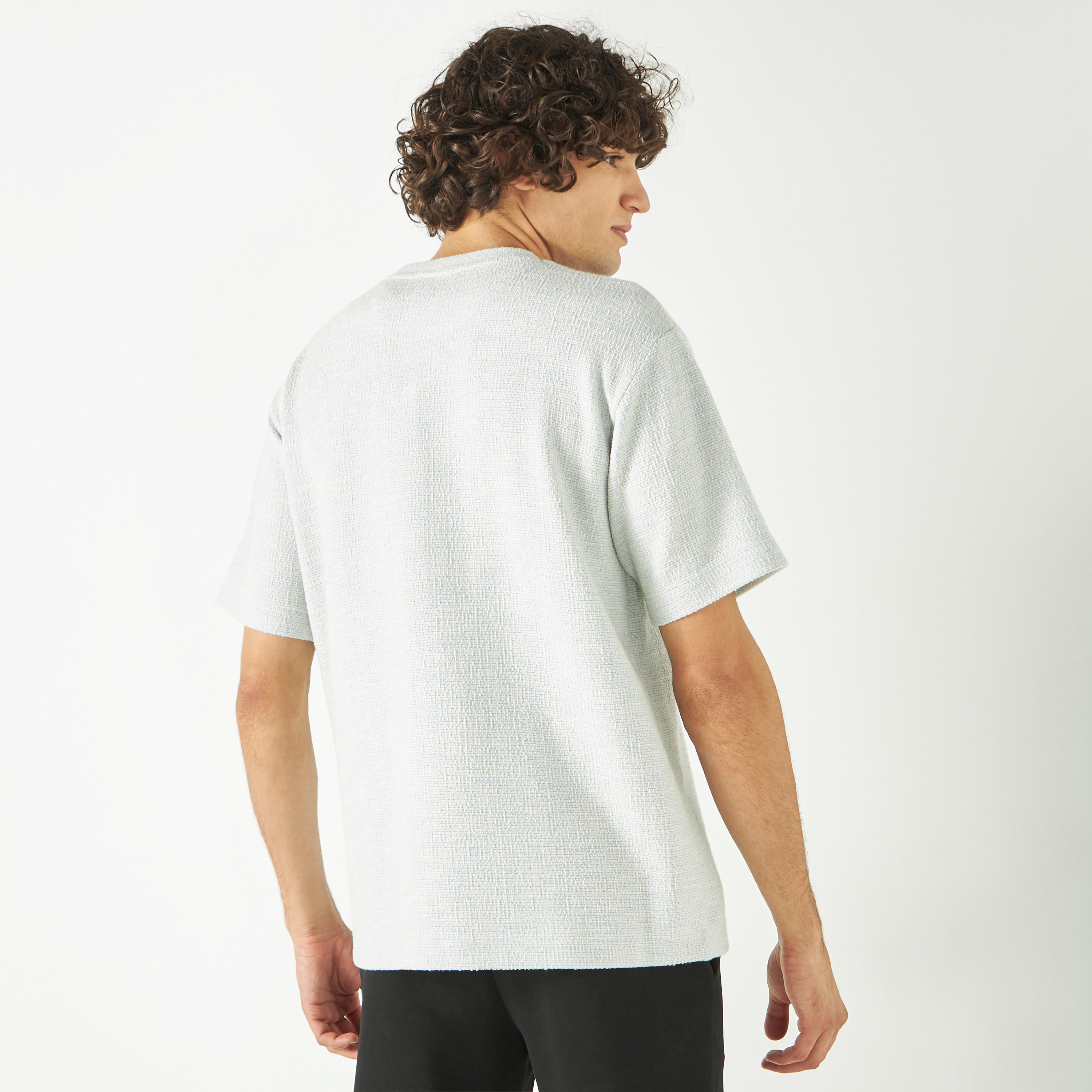تيشيرت بارز الملمس بياقة ضيّقة وأكمام قصيرة من آيكونيك-men-clothing-tshirtsandpolos-tshirts-image-3