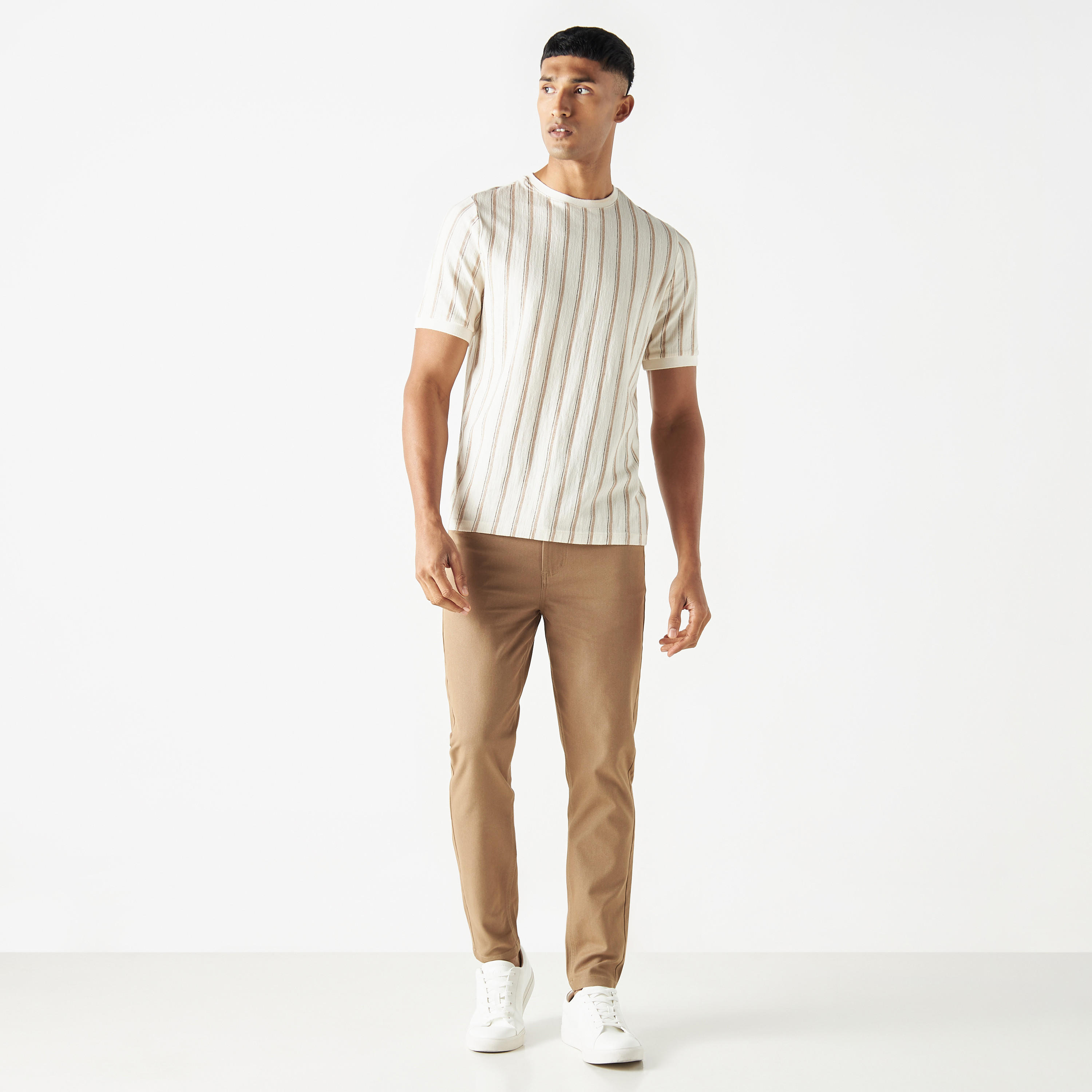 بنطلون تشينو بقصّة عادية و5 جيوب من آيكونك-men-clothing-bottoms-trousersandchinos-chinos-image-3