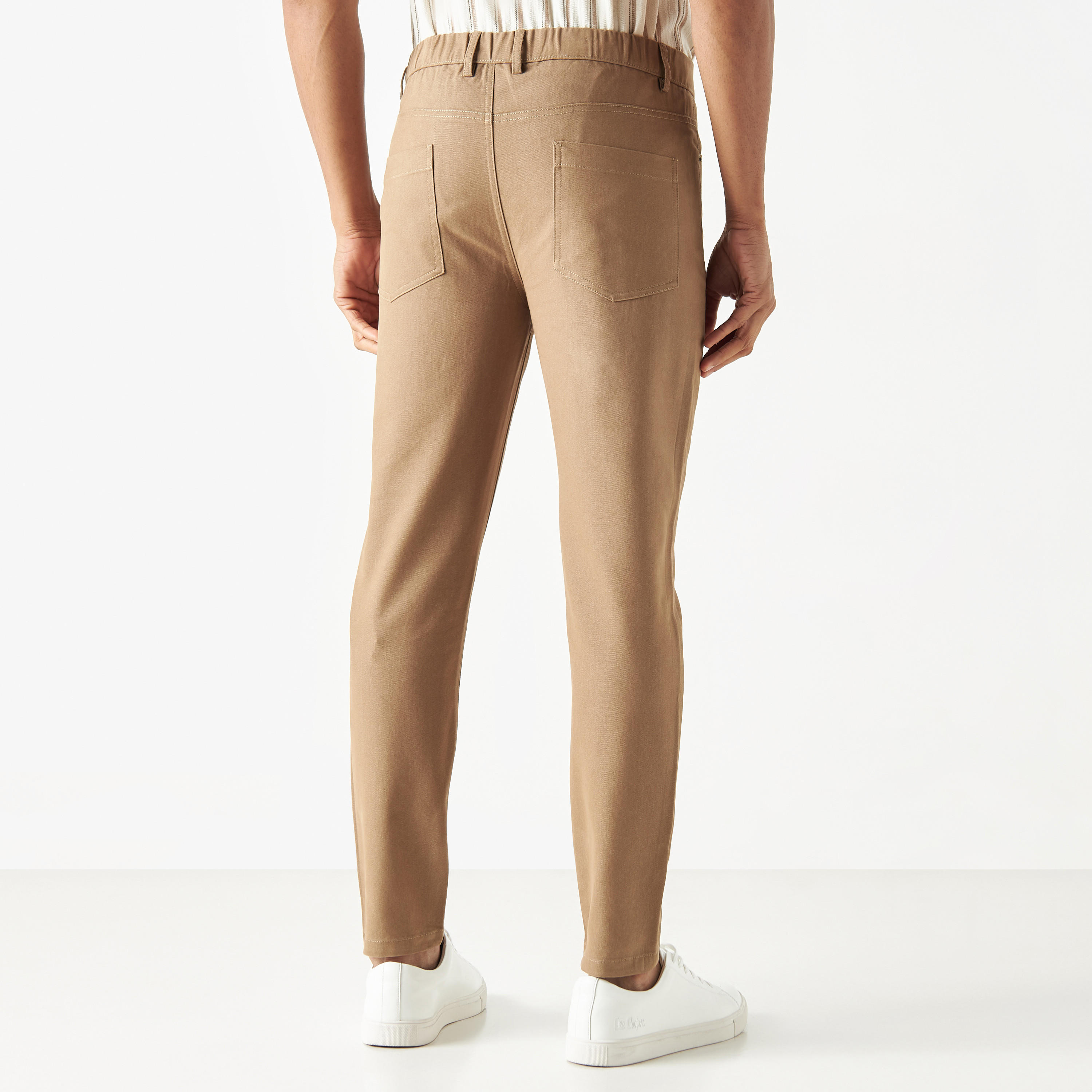 بنطلون تشينو بقصّة عادية و5 جيوب من آيكونك-men-clothing-bottoms-trousersandchinos-chinos-image-2