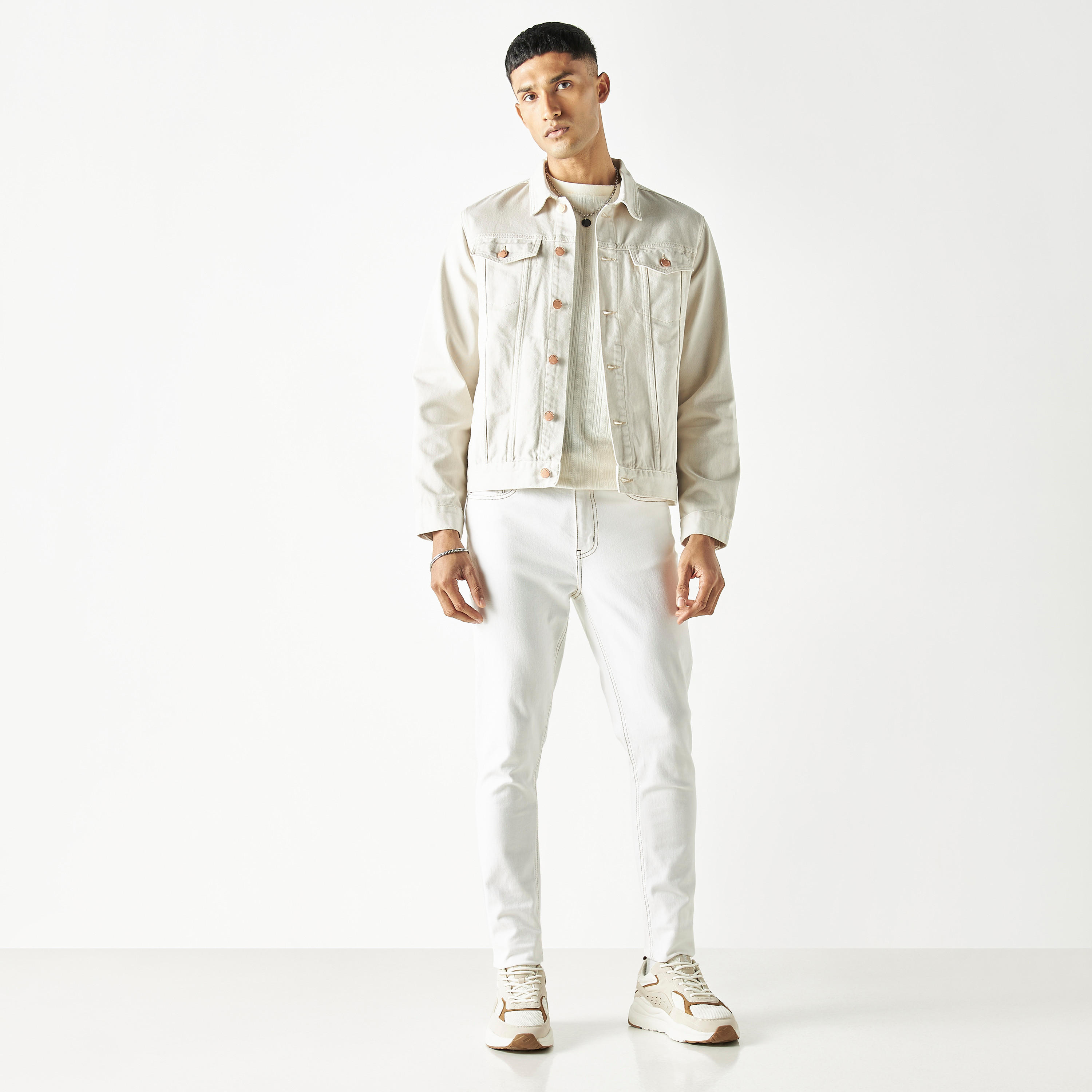 Iconic Solid Jacket with Pockets and Long Sleeves-men-clothing-jacketsandblazers-jackets-image-2