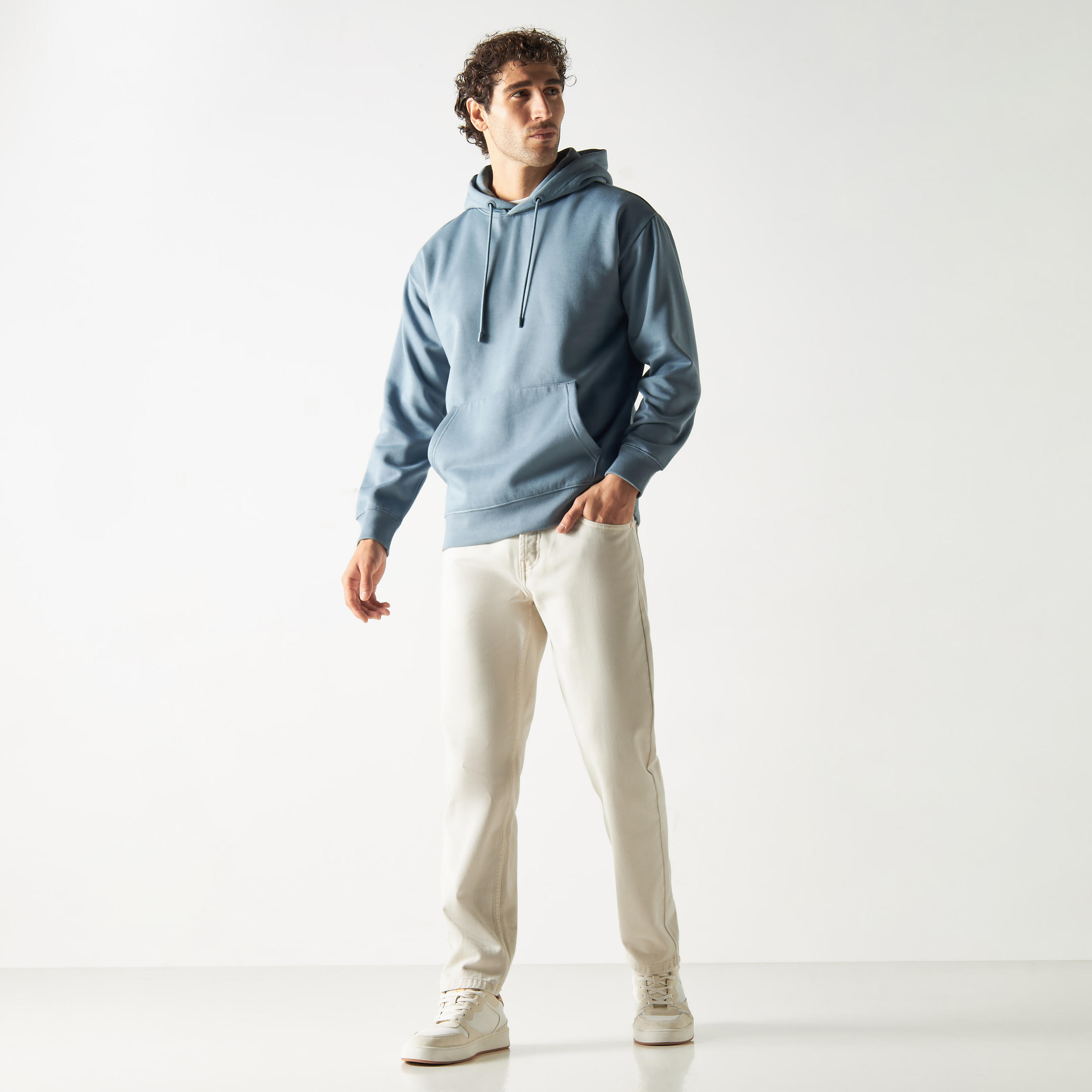 بنطلون جينز بقصّة مستقيمة من آيكونك-men-clothing-bottoms-jeans-image-2