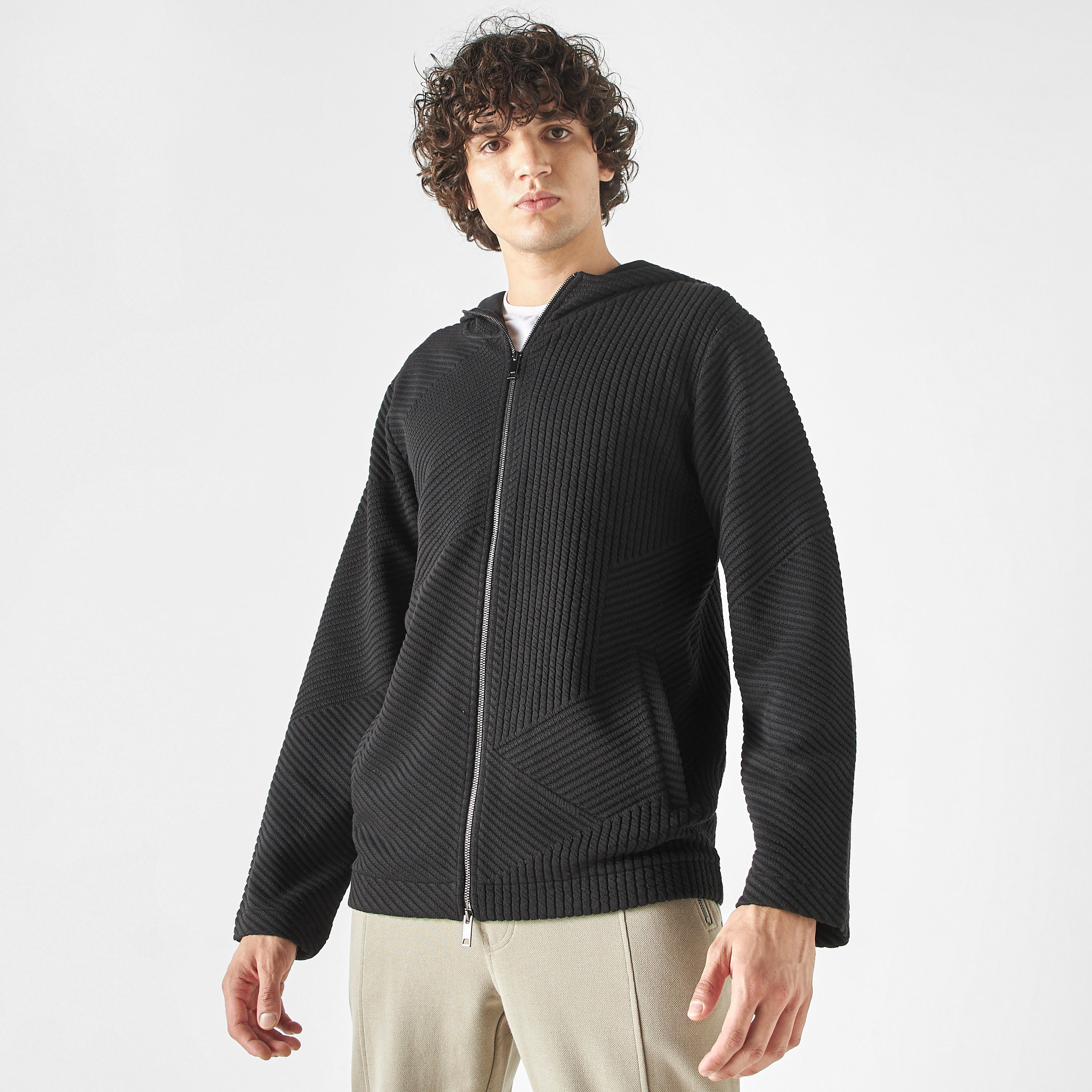 هودي بارز الملمس بسحّاب وأكمام طويلة من آيكونيك-men-winterwear-hoodiesandsweatshirts-image-1