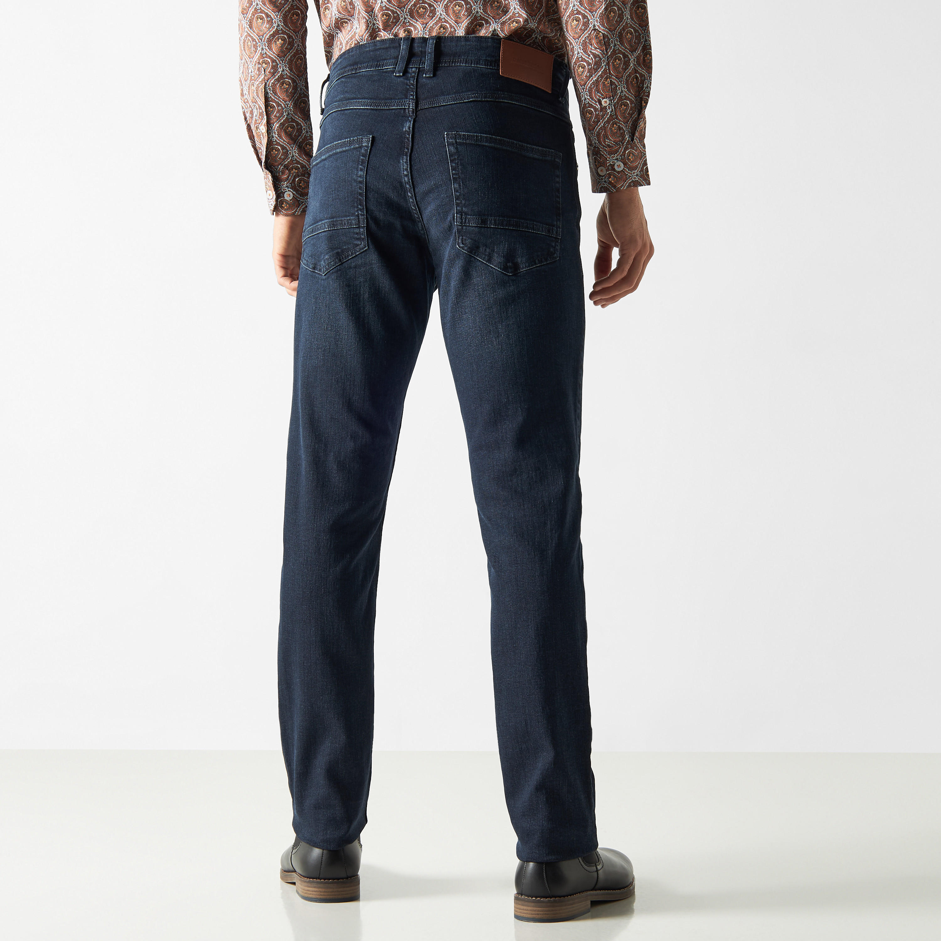 بنطال جينز بقصة ضيقة مع زر للإغلاق-men-clothing-bottoms-jeans-image-2