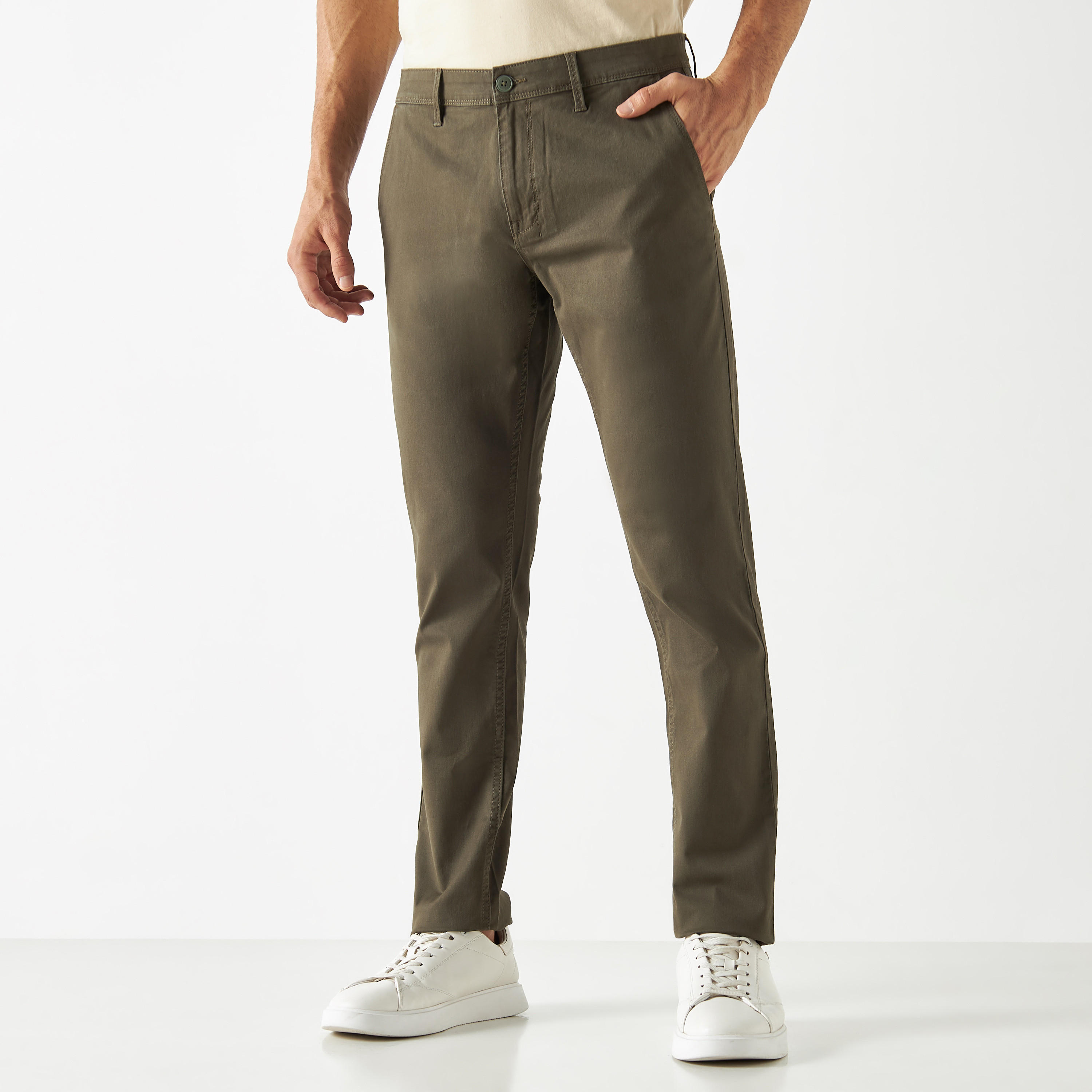 بنطلون شينو طويل بقصة عادية وجيوب-men-clothing-bottoms-trousersandchinos-chinos-image-1