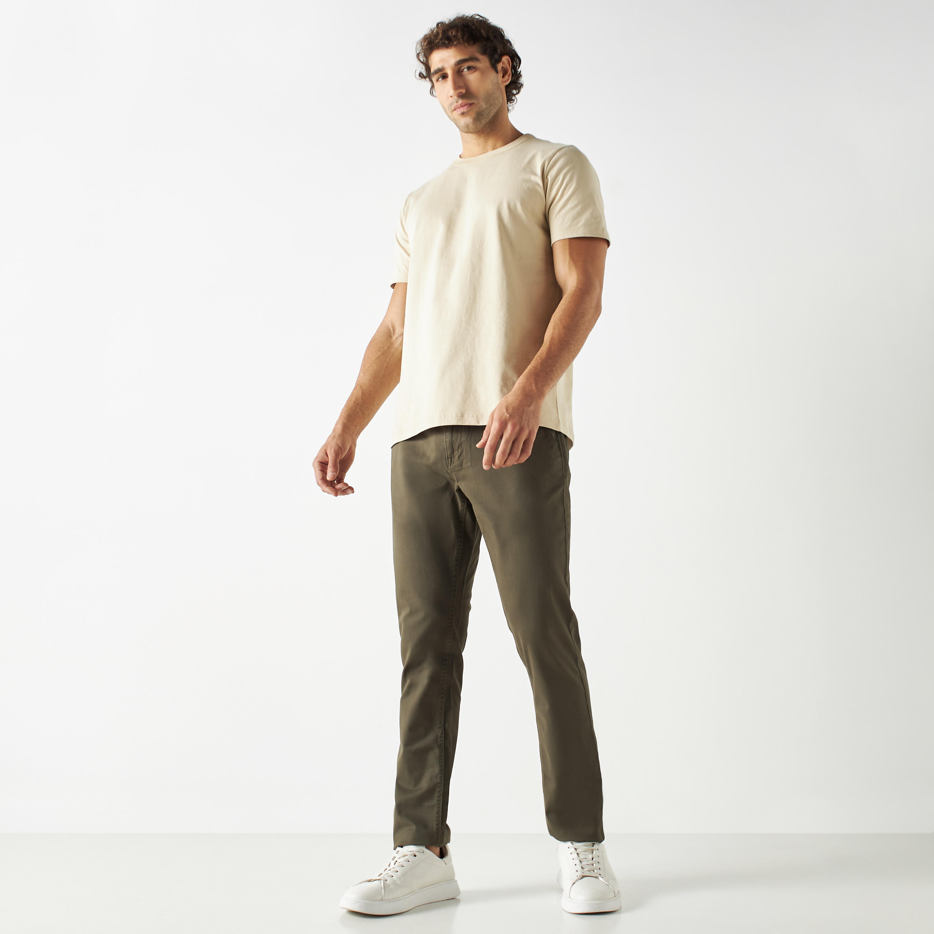 بنطلون شينو طويل بقصة عادية وجيوب-men-clothing-bottoms-trousersandchinos-chinos-image-2