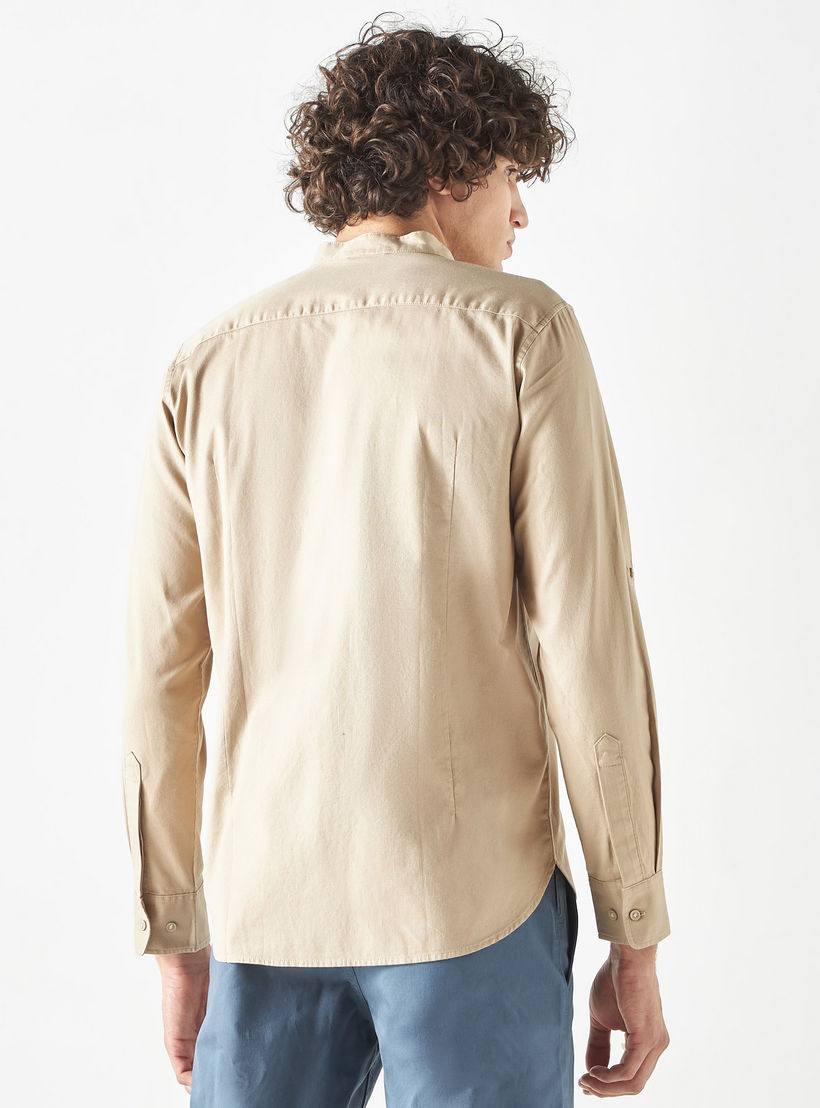 قميص بارز الملمس بقصة سليم بياقة ماندارين وأكمام طويلة-men-clothing-shirts-image-3