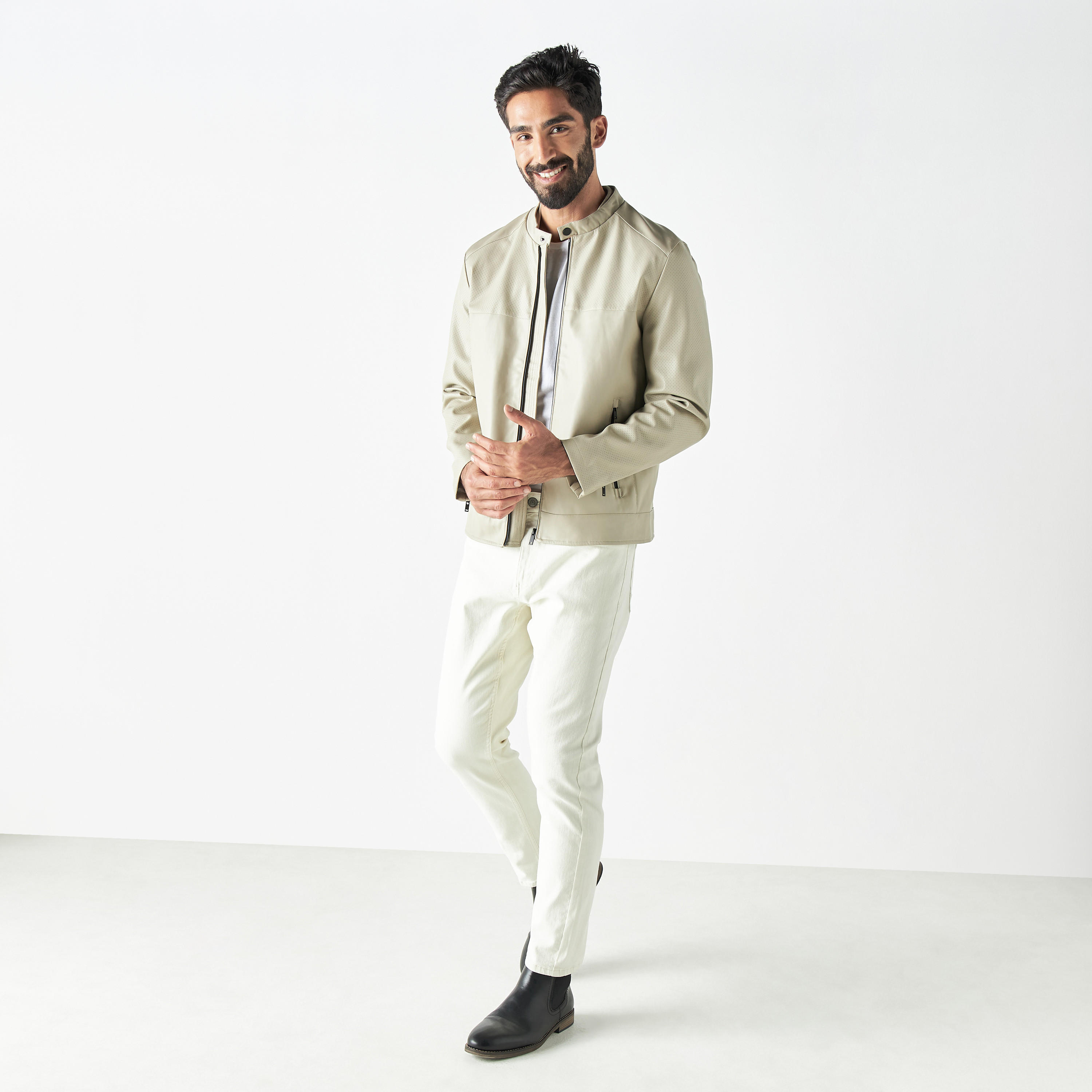 جاكيت بارز الملمس بياقة ماندارين وجيوب-men-clothing-jacketsandblazers-jackets-image-2