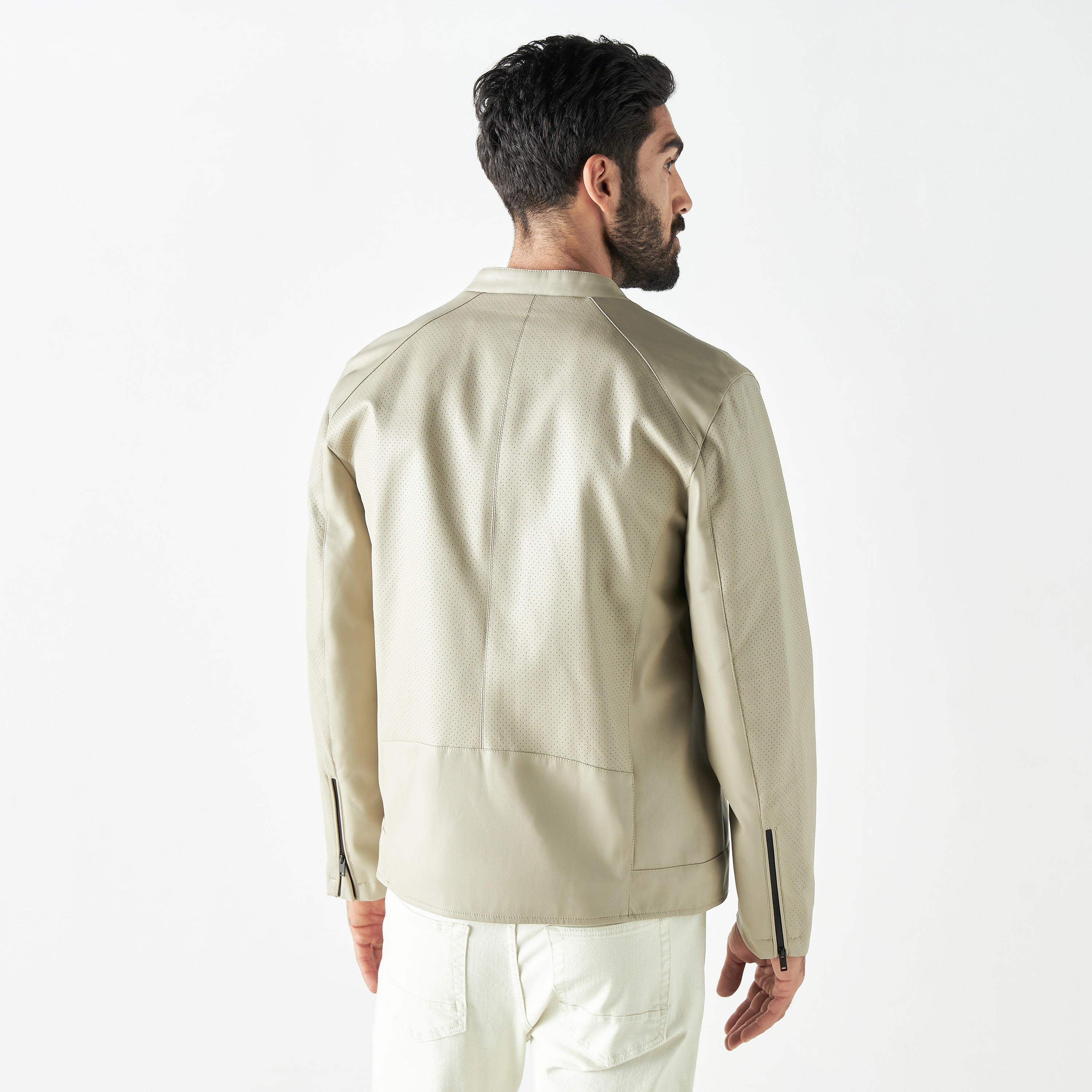 جاكيت بارز الملمس بياقة ماندارين وجيوب-men-clothing-jacketsandblazers-jackets-image-3