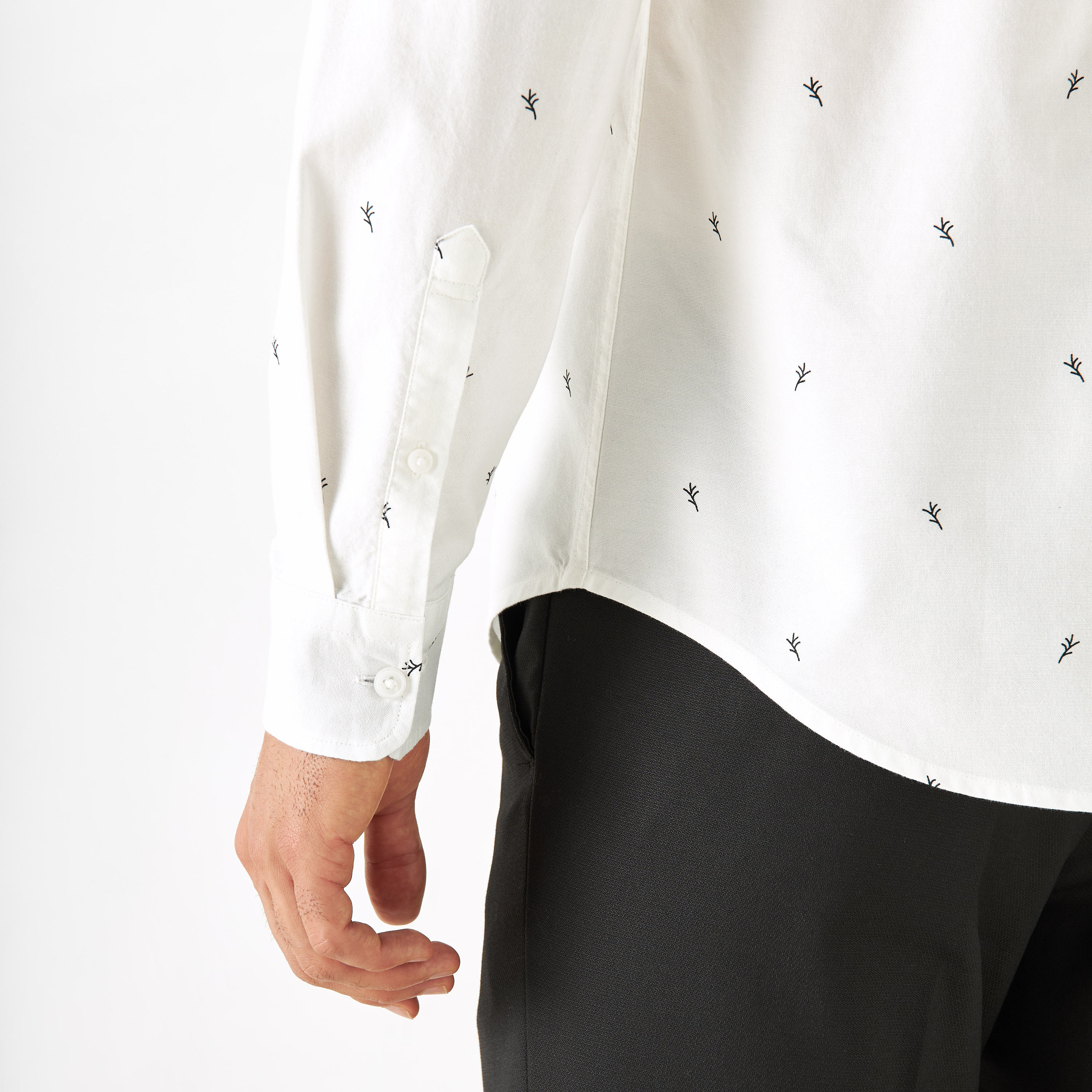 قميص بقصّة سليم وأكمام طويلة وطبعات-men-clothing-shirts-image-10