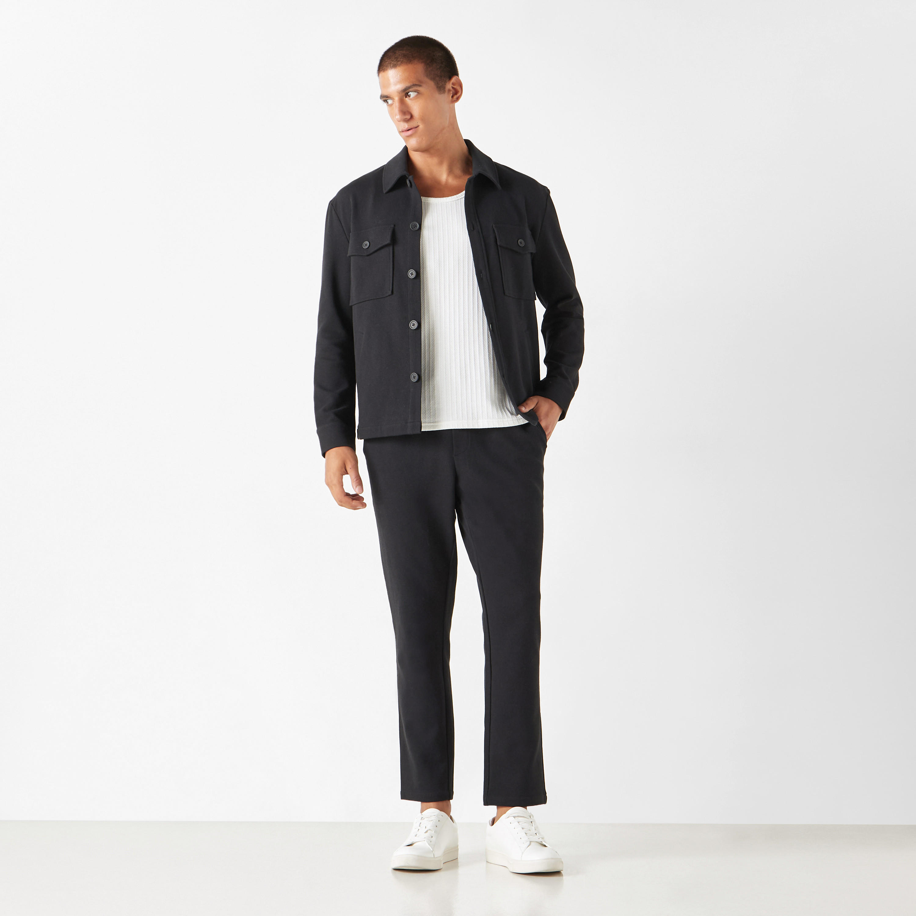 بنطلون رياضي سادة بجيوب ورباط إغلاق-men-clothing-bottoms-trousersandchinos-trousers-image-3