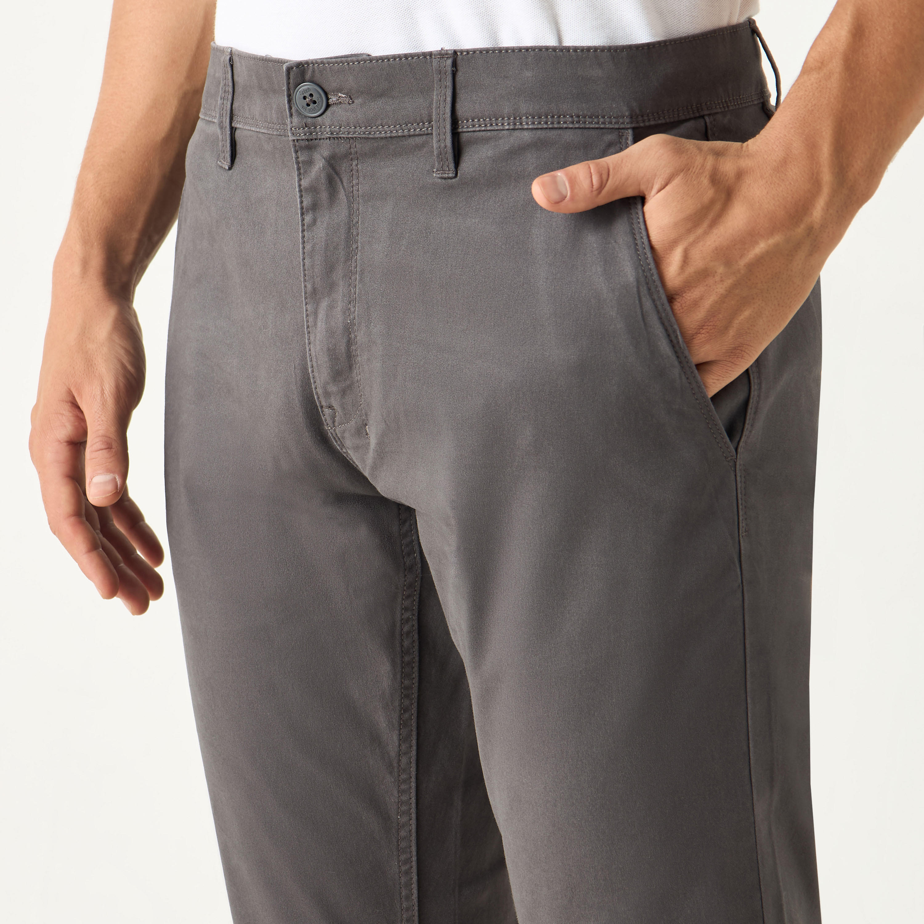 بنطلون شينو بقصّة سليم وجيوب-men-clothing-bottoms-trousersandchinos-trousers-image-1