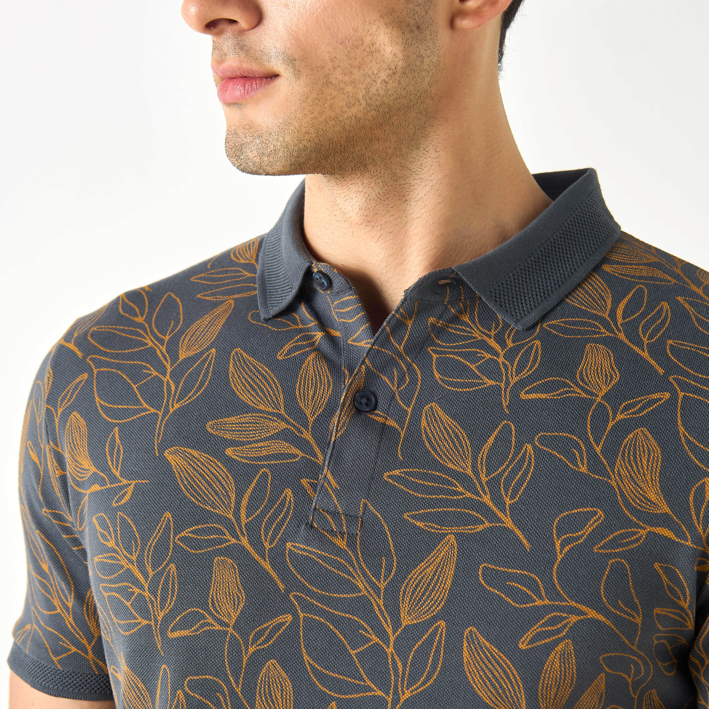 تيشيرت بولو بأكمام قصيرة وطبعات-men-clothing-tshirtsandpolos-polos-image-4