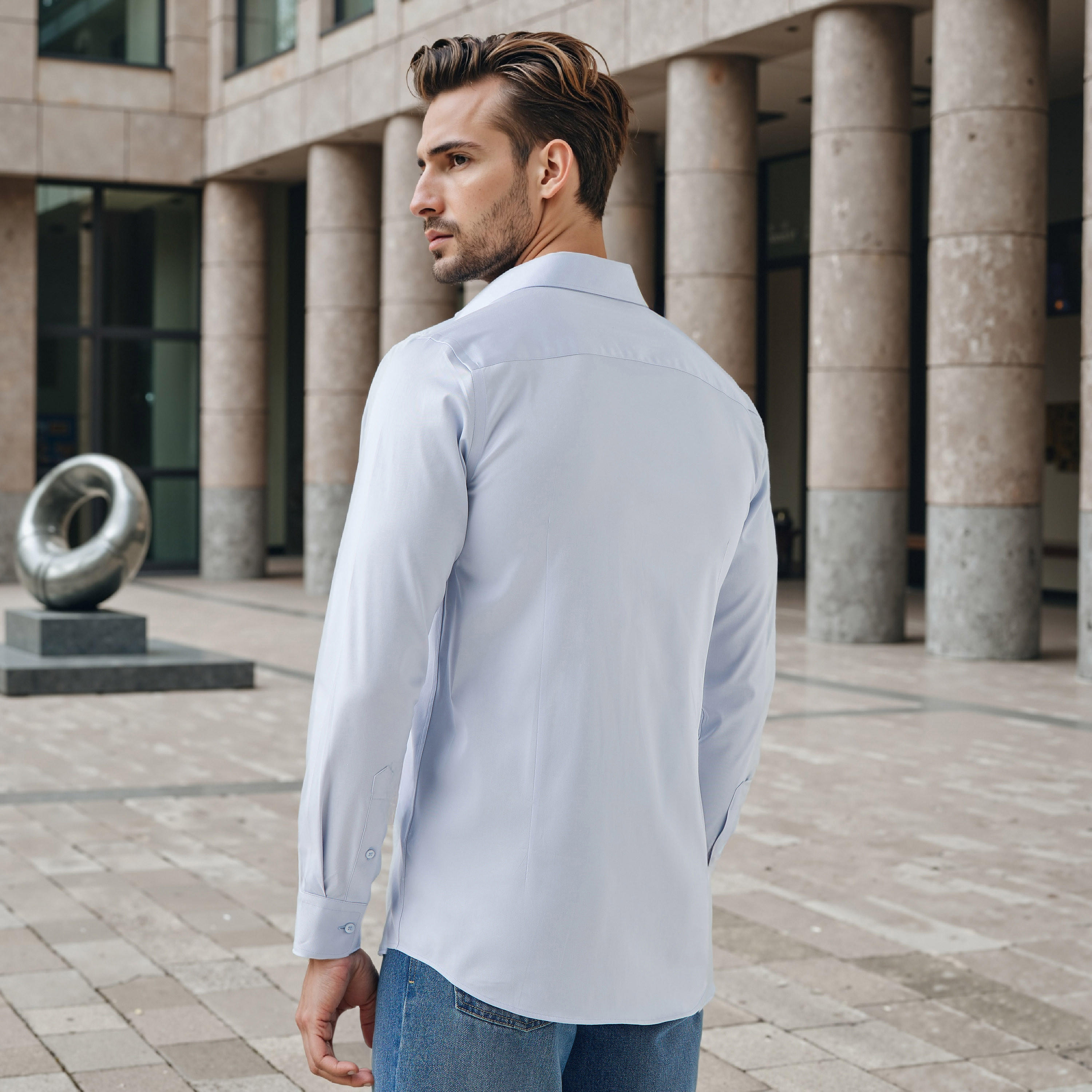 قميص بقصّة عادية وأكمام طويلة وتفاصيل الشعار من إمبيرور-men-clothing-shirts-image-19