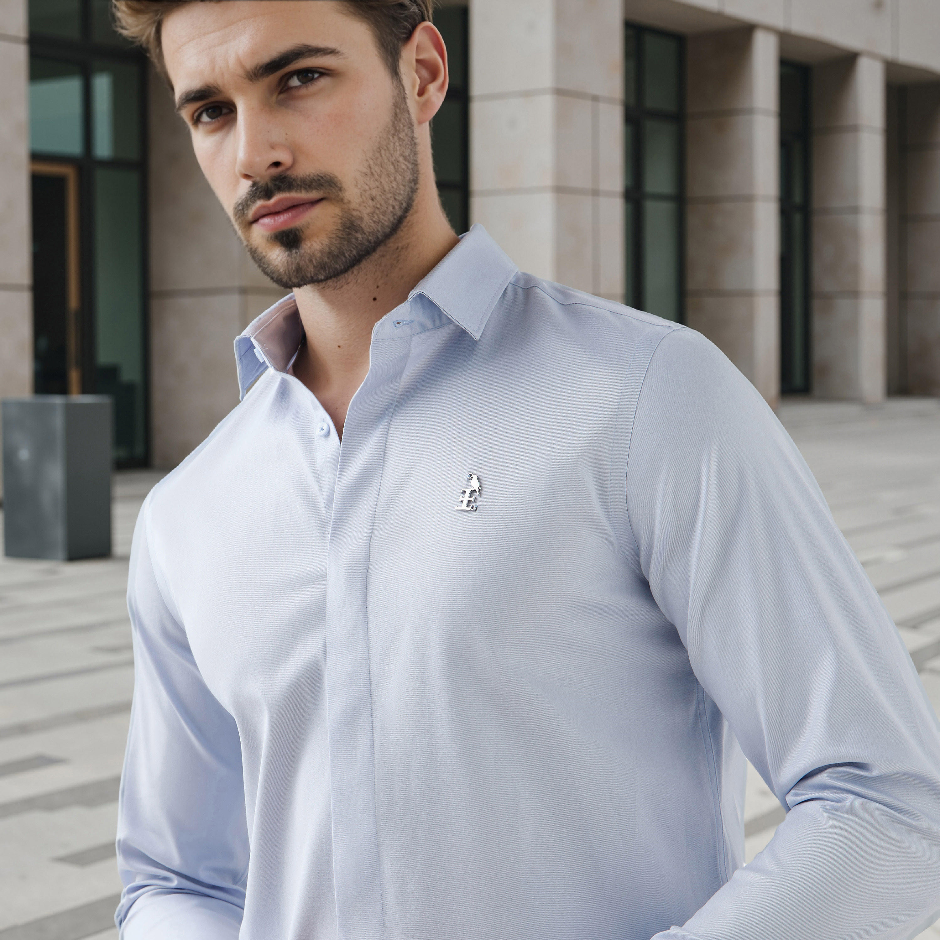 قميص بقصّة عادية وأكمام طويلة وتفاصيل الشعار من إمبيرور-men-clothing-shirts-image-20