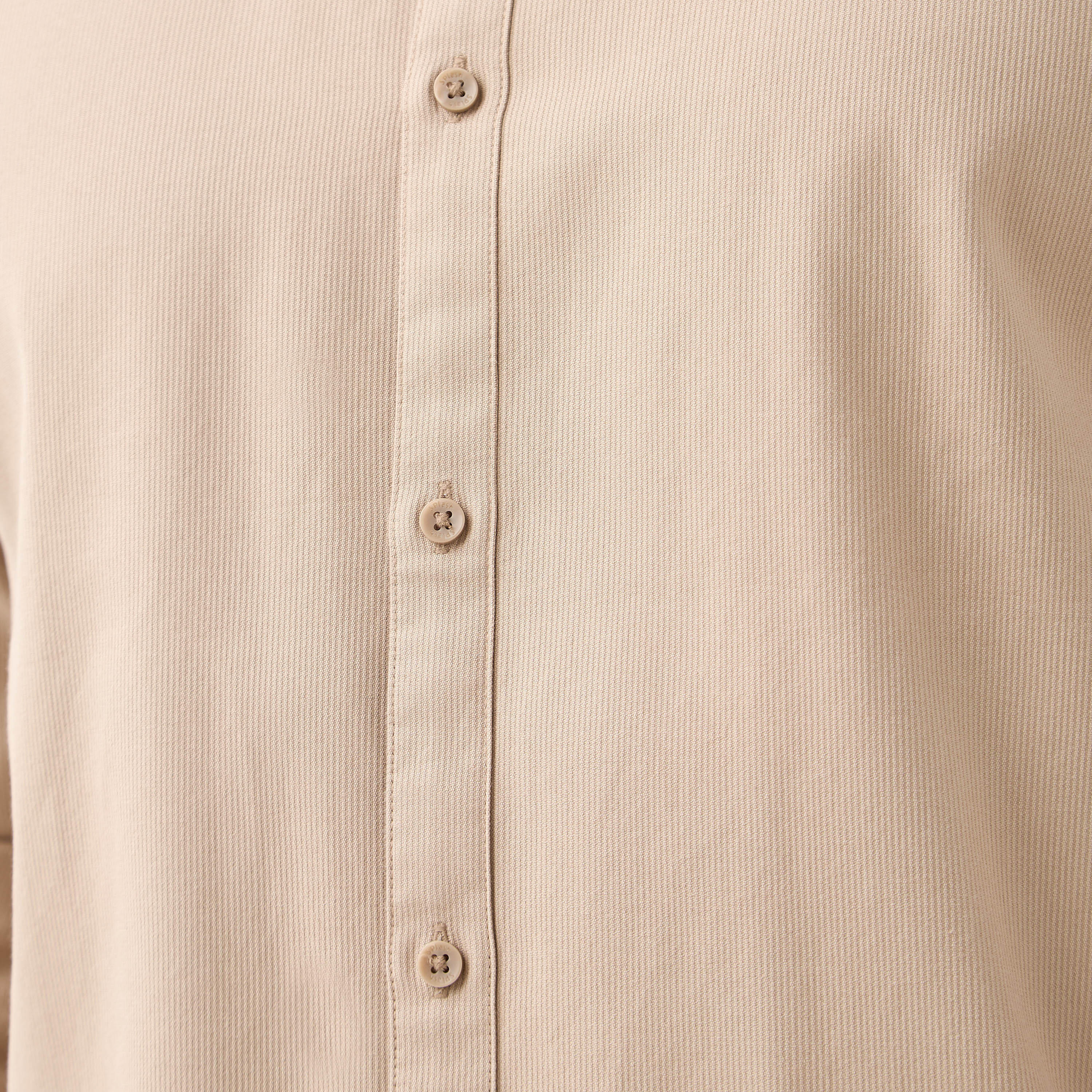 قميص بقصة عادية وياقة ماندارين وأكمام طويلة-men-clothing-shirts-image-6