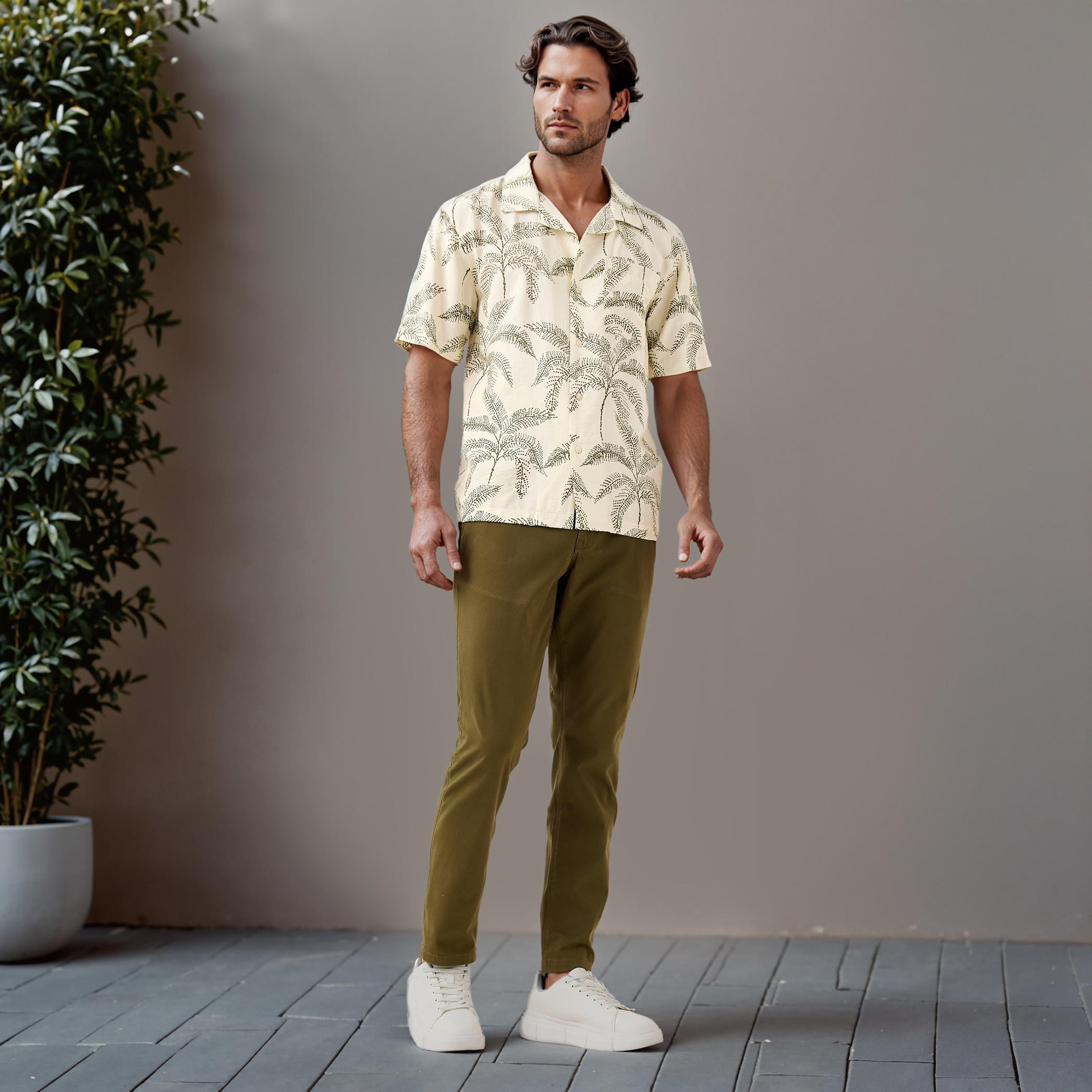 Slim Fit Belted Chinos with Pockets-men-clothing-bottoms-trousersandchinos-chinos-image-2