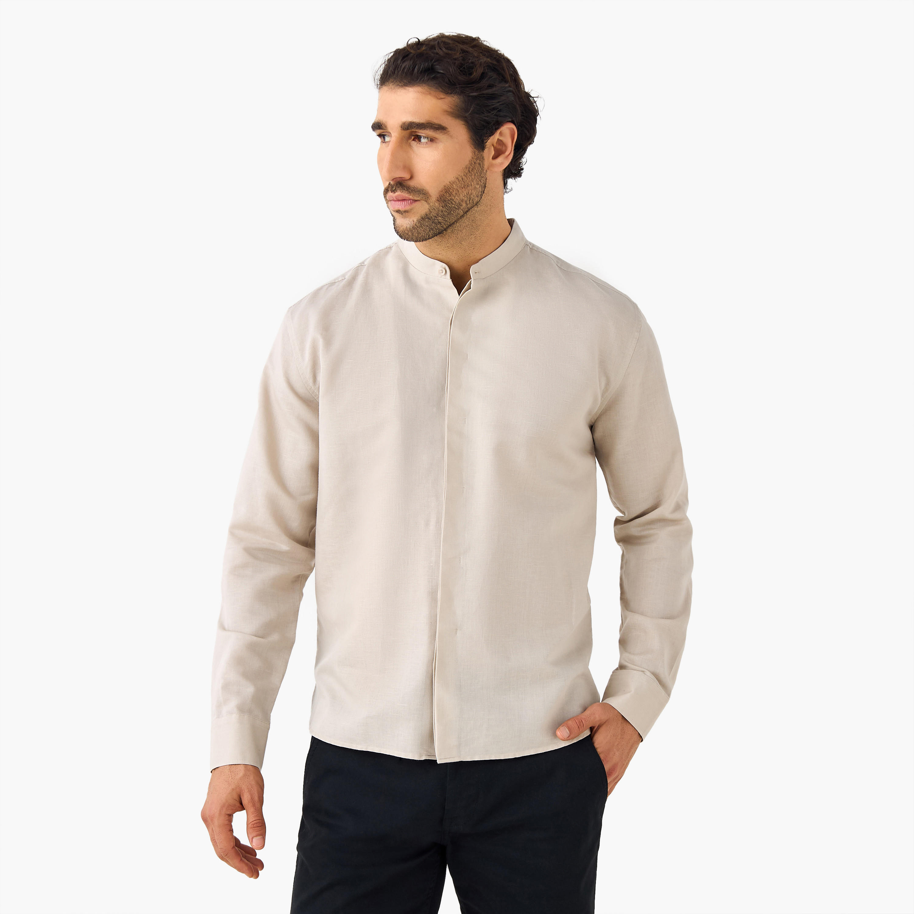 قميص من مزيج الكتان بياقة ماندرين وقصة عادية-men-clothing-shirts-image-5