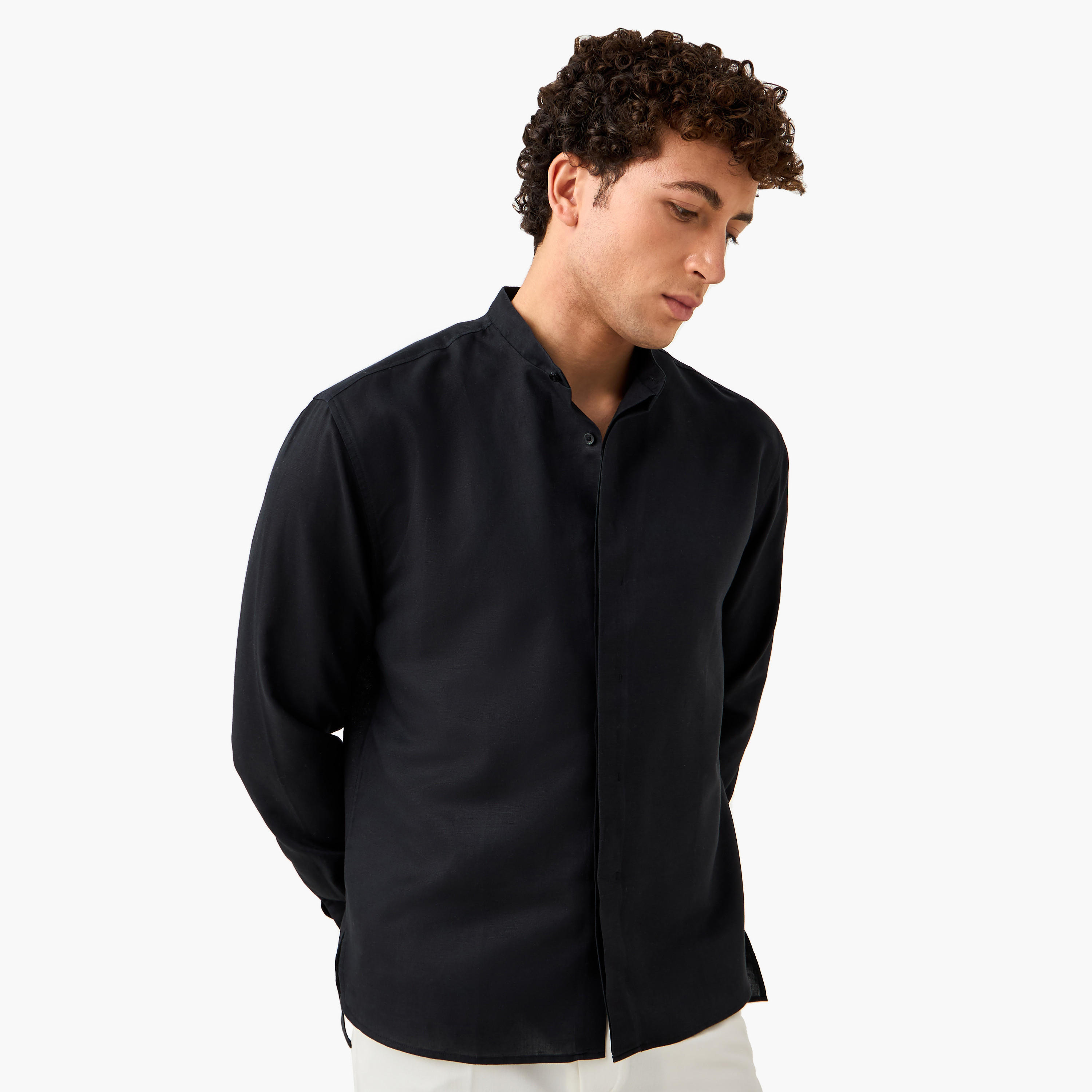 قميص من مزيج الكتان بياقة ماندرين وقصة عادية-men-clothing-shirts-image-5