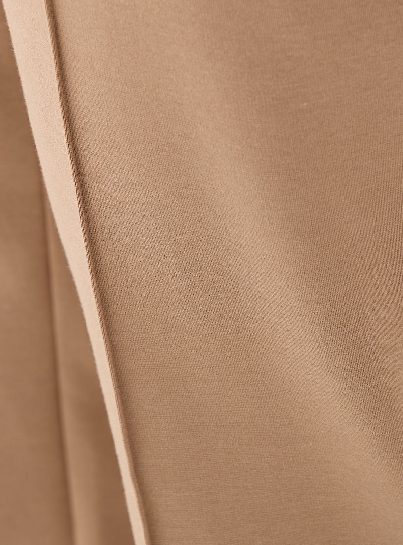 بنطلون بقصة عادية وخصر مرن وجيوب-men-clothing-bottoms-trousersandchinos-trousers-image-5