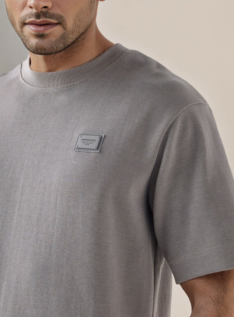 تيشيرت بياقة ضيّقة من إمبيرور-men-clothing-tshirtsandpolos-tshirts-image-2