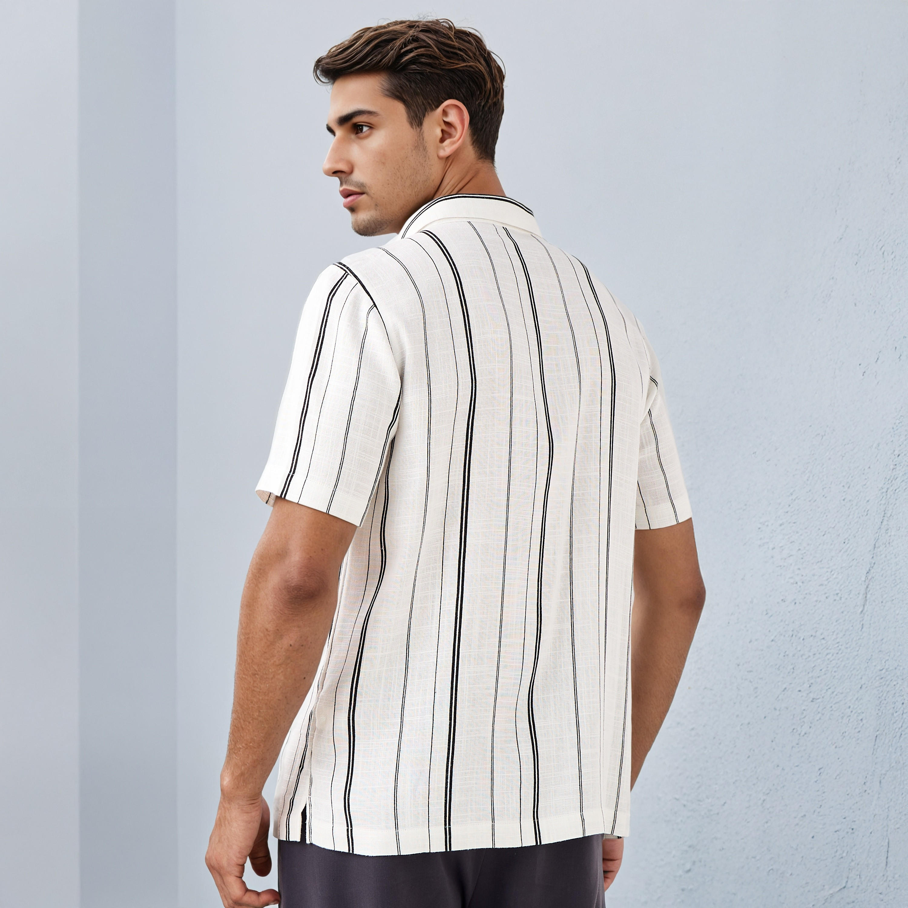 قميص مخطط بقصة عادية-men-clothing-shirts-image-3