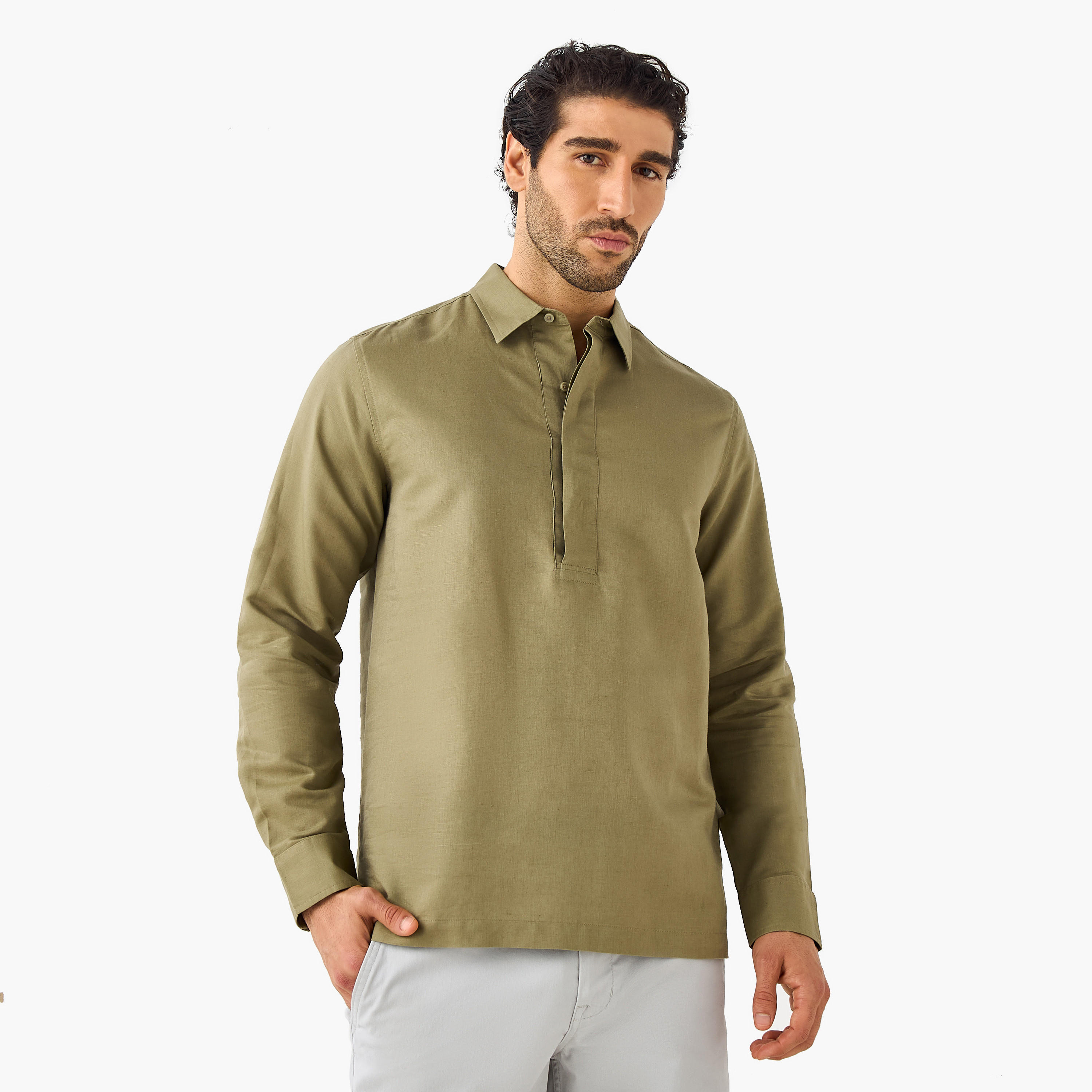 قميص من مزيج الكتان بقصة عادية ونصف وصلة أزرار-men-clothing-shirts-image-5