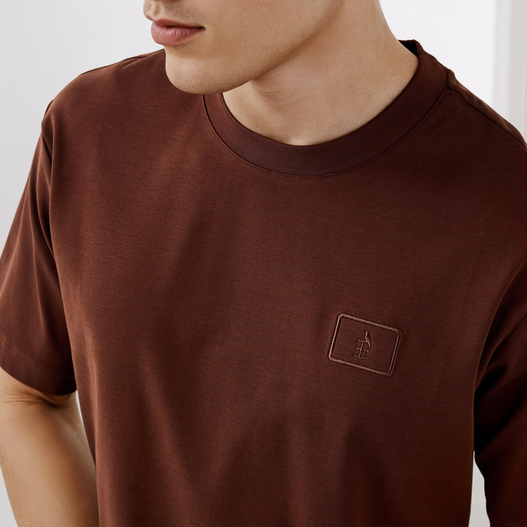 Emperor Logo Embroidered T-shirt-men-clothing-tshirtsandpolos-tshirts-image-4