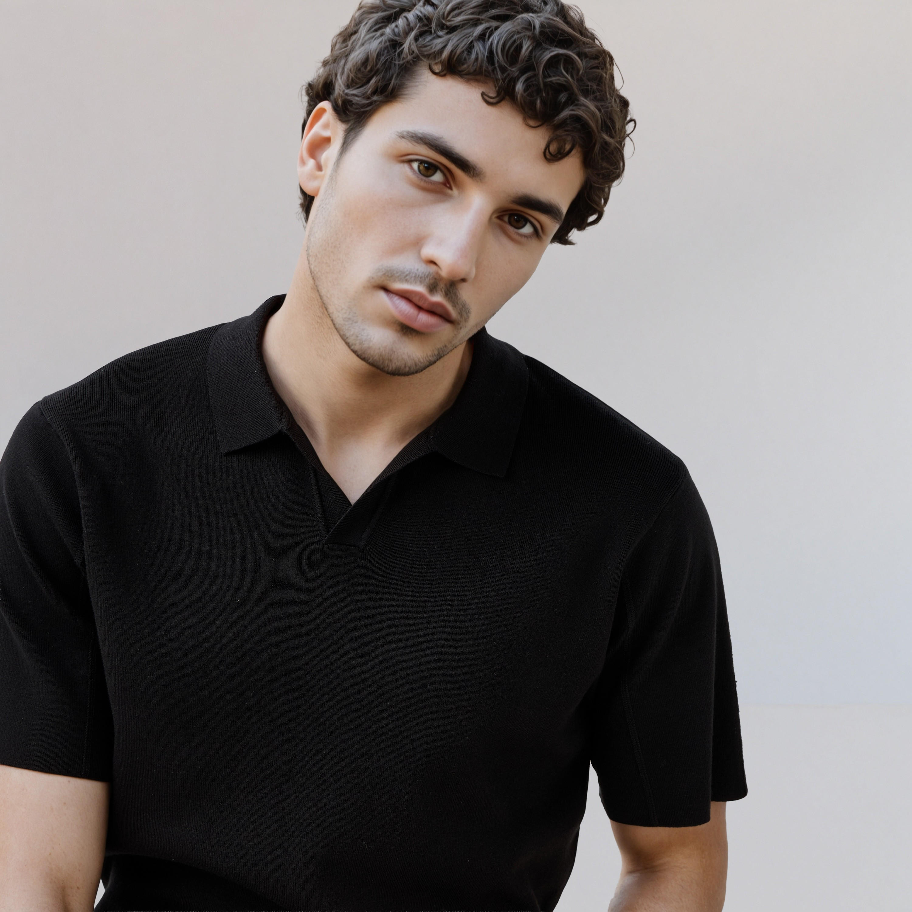 تيشيرت بولو بقصة عادية-men-clothing-sweatersandpullovers-image-5