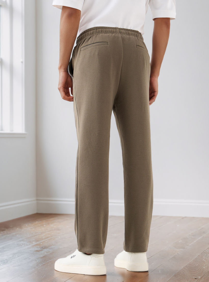 بنطلون رجالي بخصر مرن وقصة عادية وجيوب-men-clothing-bottoms-joggers-image-3