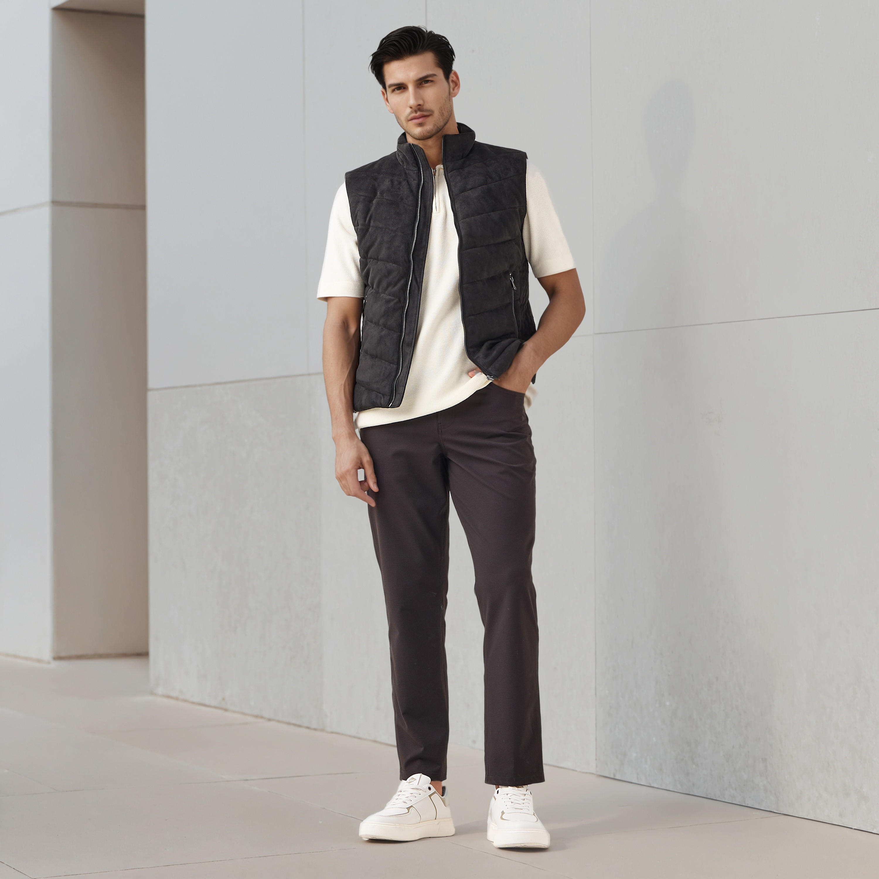 جاكيت سويدي دون أكمام بقصّة عادية وياقة عالية للرجال-men-clothing-jacketsandblazers-jackets-image-2
