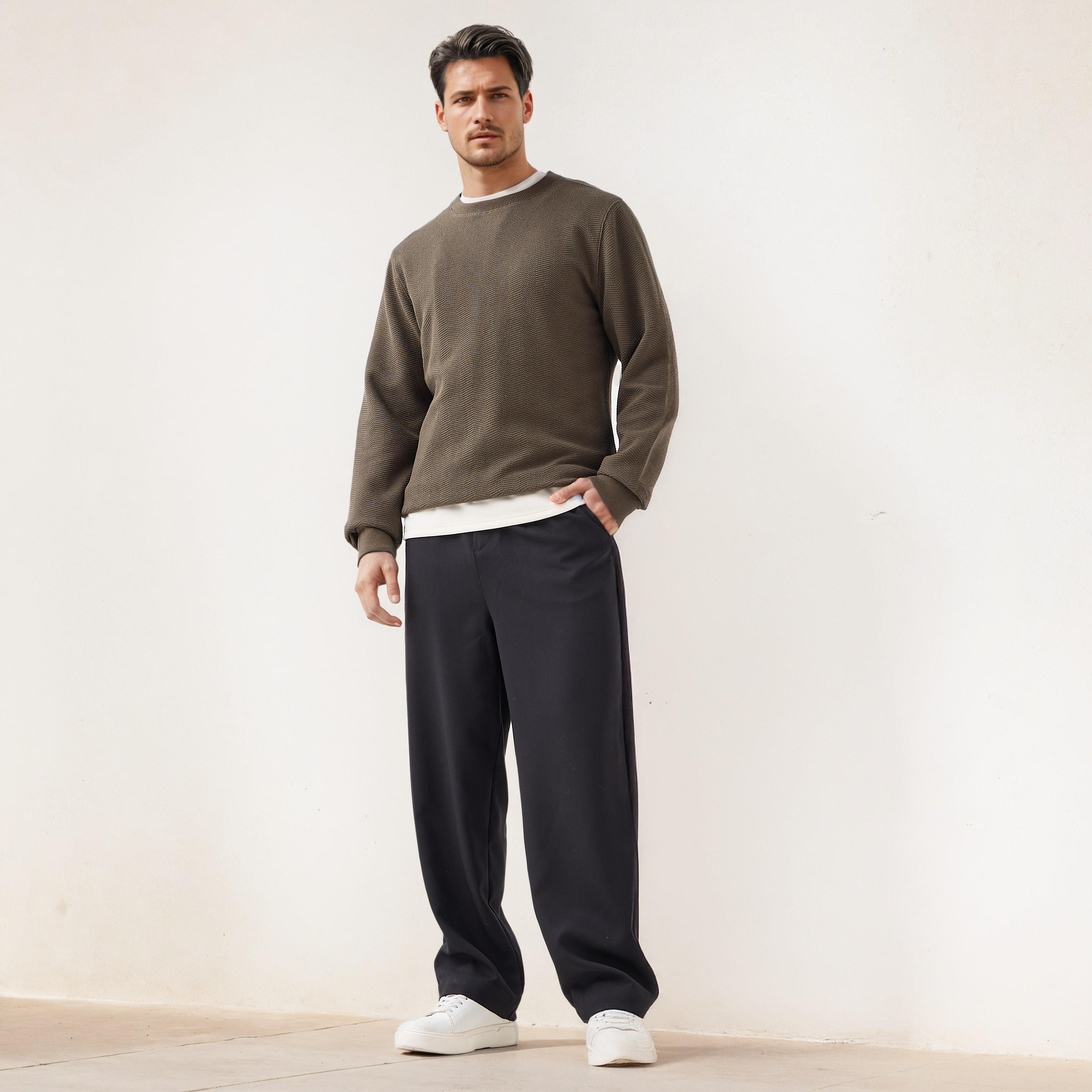 سويت شيرت بارز الملمس بياقة ضيقة-men-winterwear-hoodiesandsweatshirts-image-2