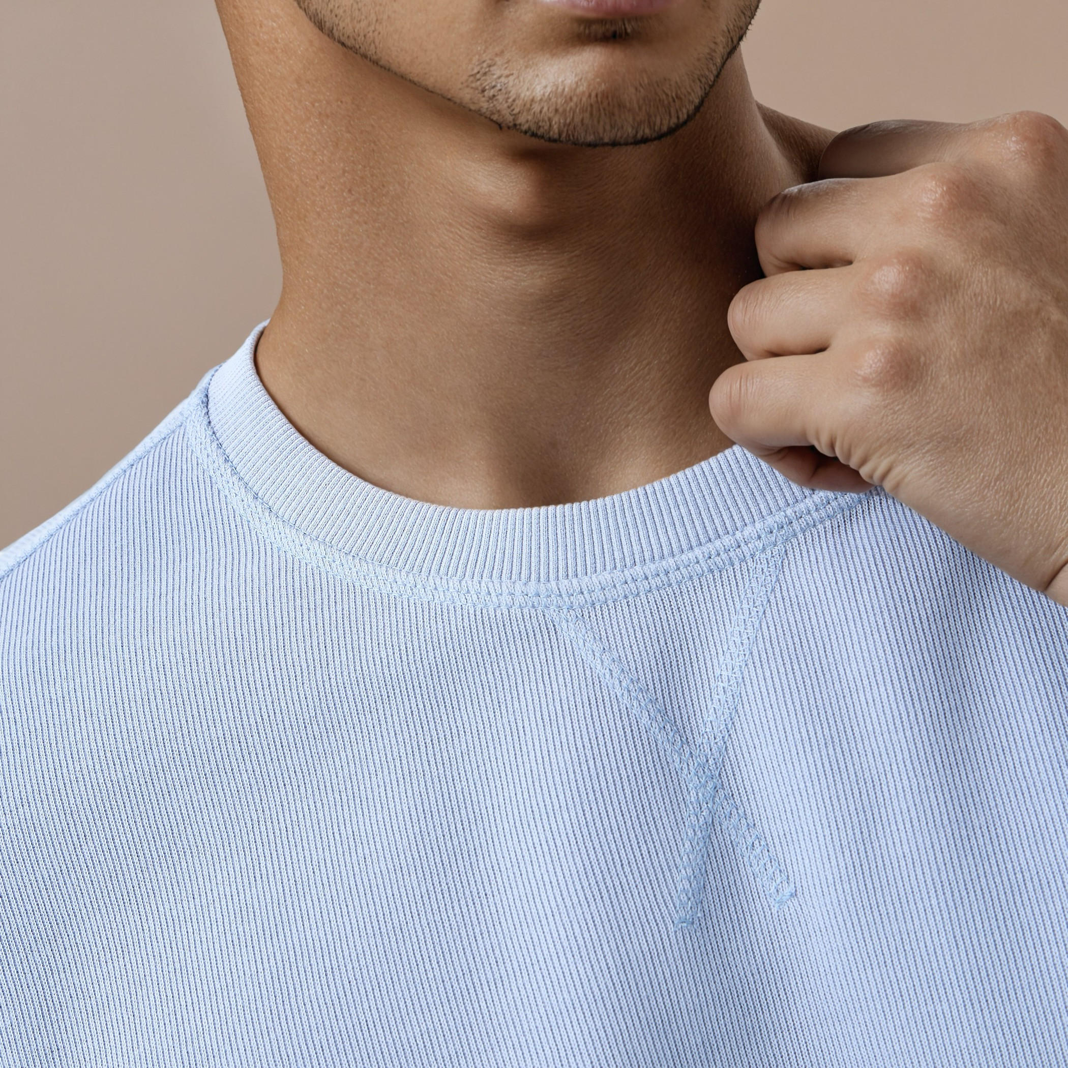 سويت شيرت بارز الملمس-men-winterwear-hoodiesandsweatshirts-image-2
