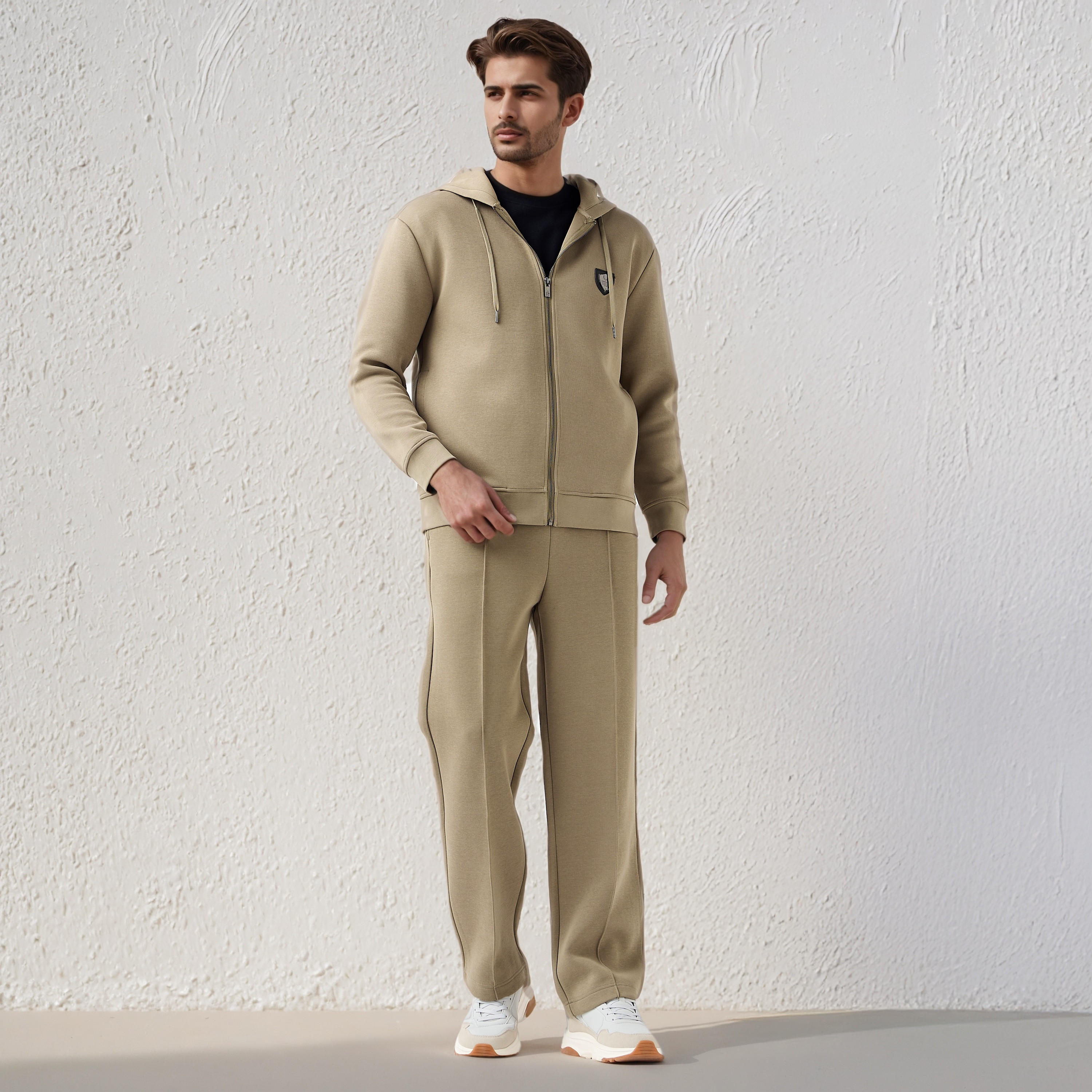 هودي بتفاصيل شعار للرجال من امبيرور-men-winterwear-hoodiesandsweatshirts-image-2