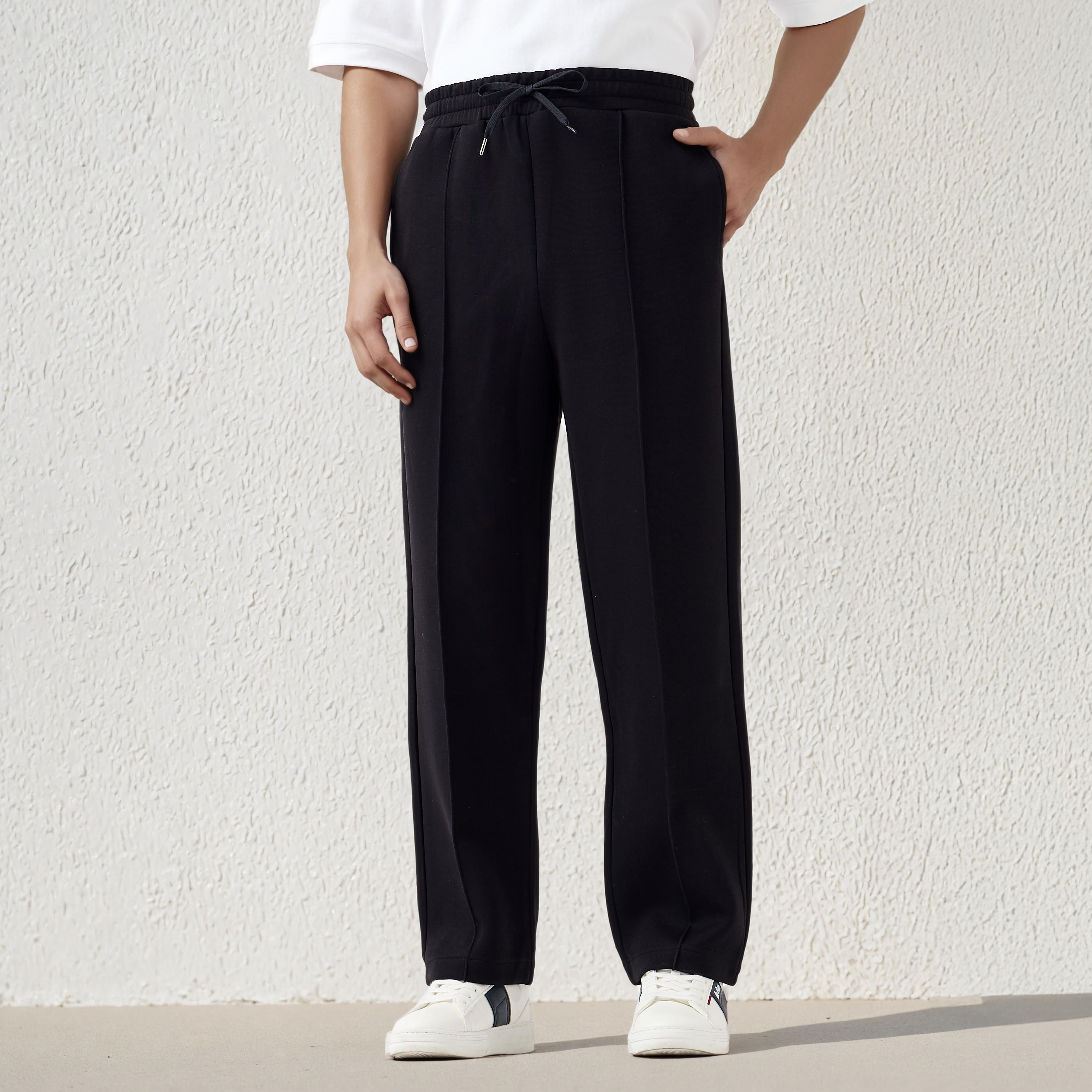 بنطلون رياضي بقصّة عادية وتفاصيل ألواح للرجال من إمبيرور-men-clothing-bottoms-joggers-image-5