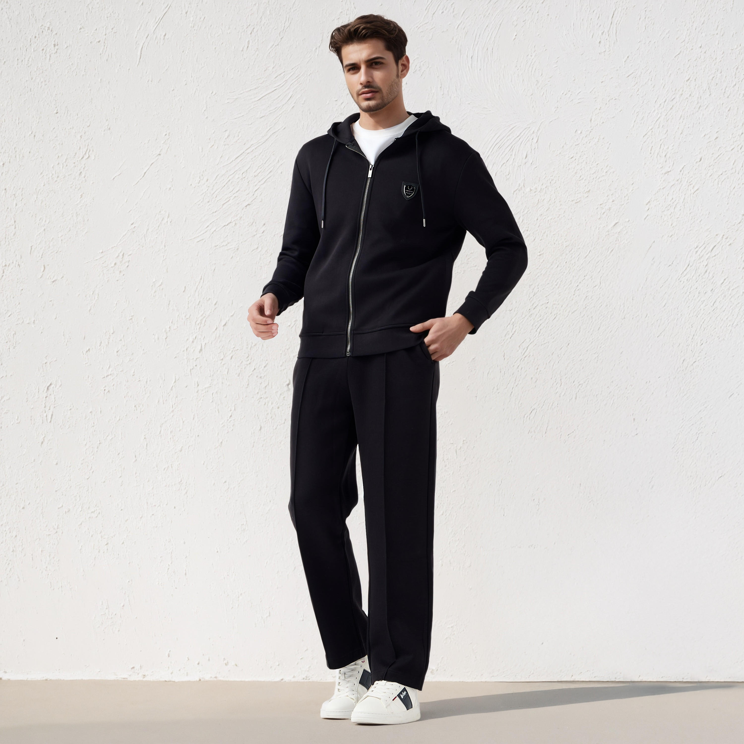 بنطلون رياضي بقصّة عادية وتفاصيل ألواح للرجال من إمبيرور-men-clothing-bottoms-joggers-image-4