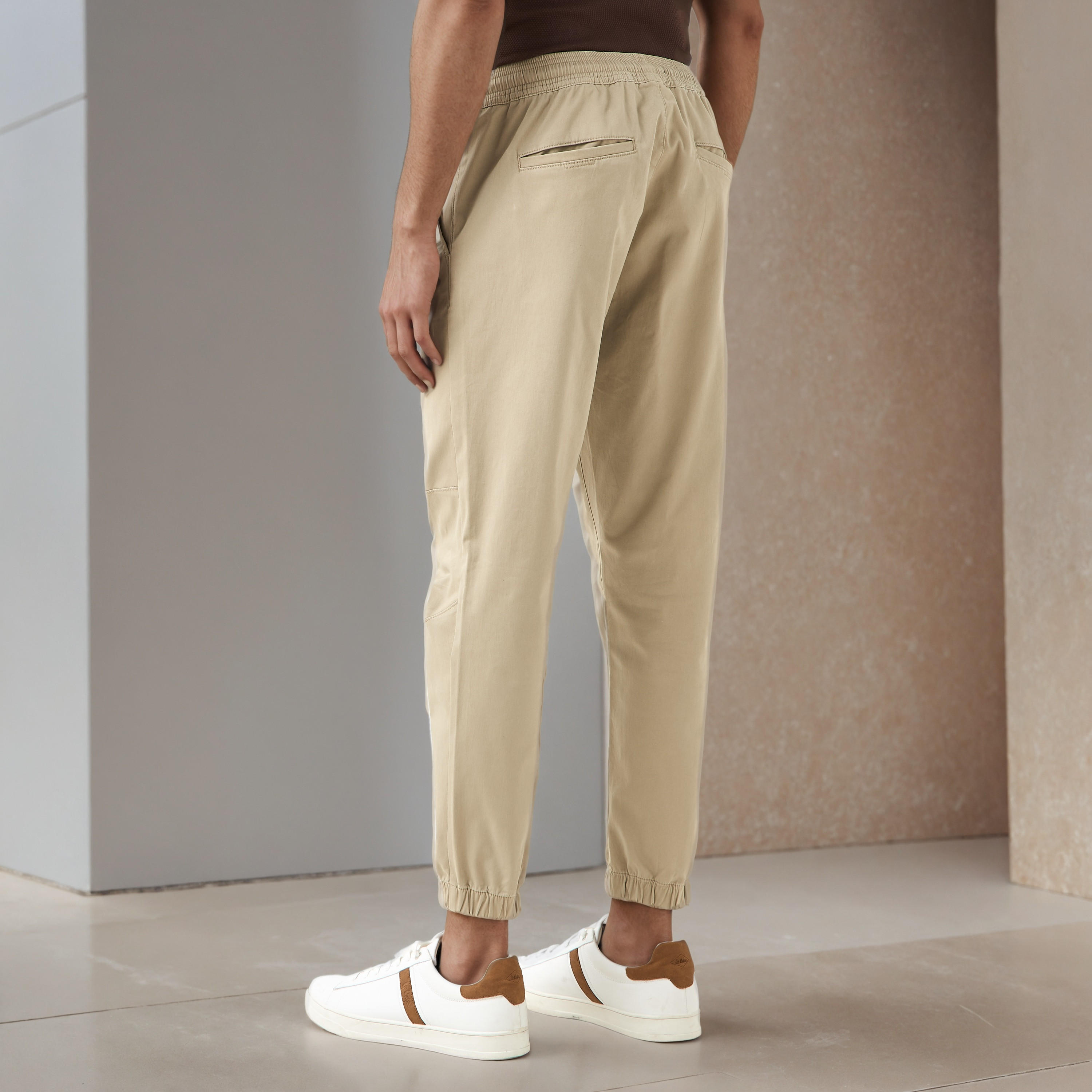 بنطلون رياضي رجالي بقصة عادية ورباط خصر-men-clothing-bottoms-joggers-image-3